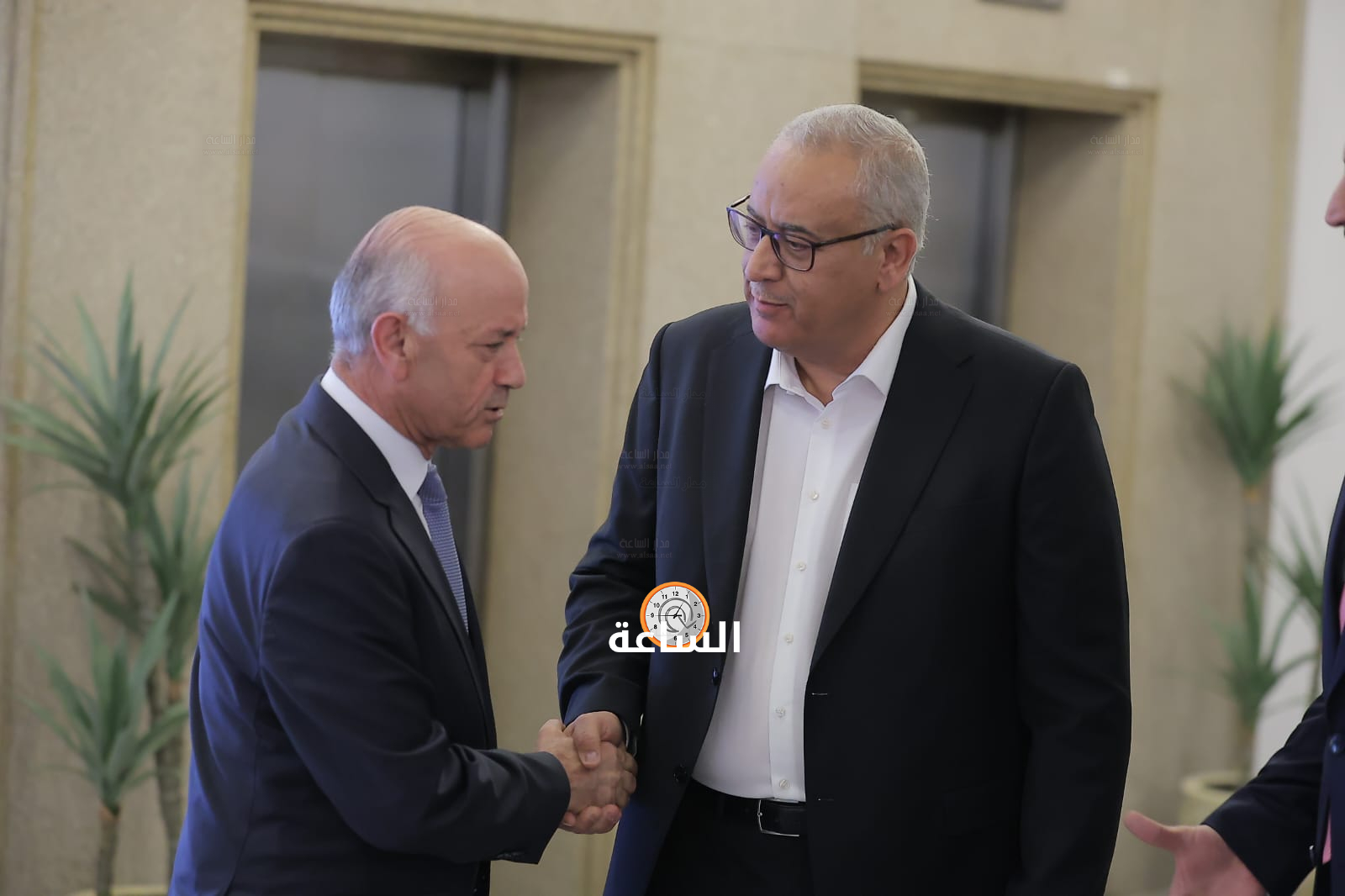 Madar Al-Saa Images 0.5531547851142172