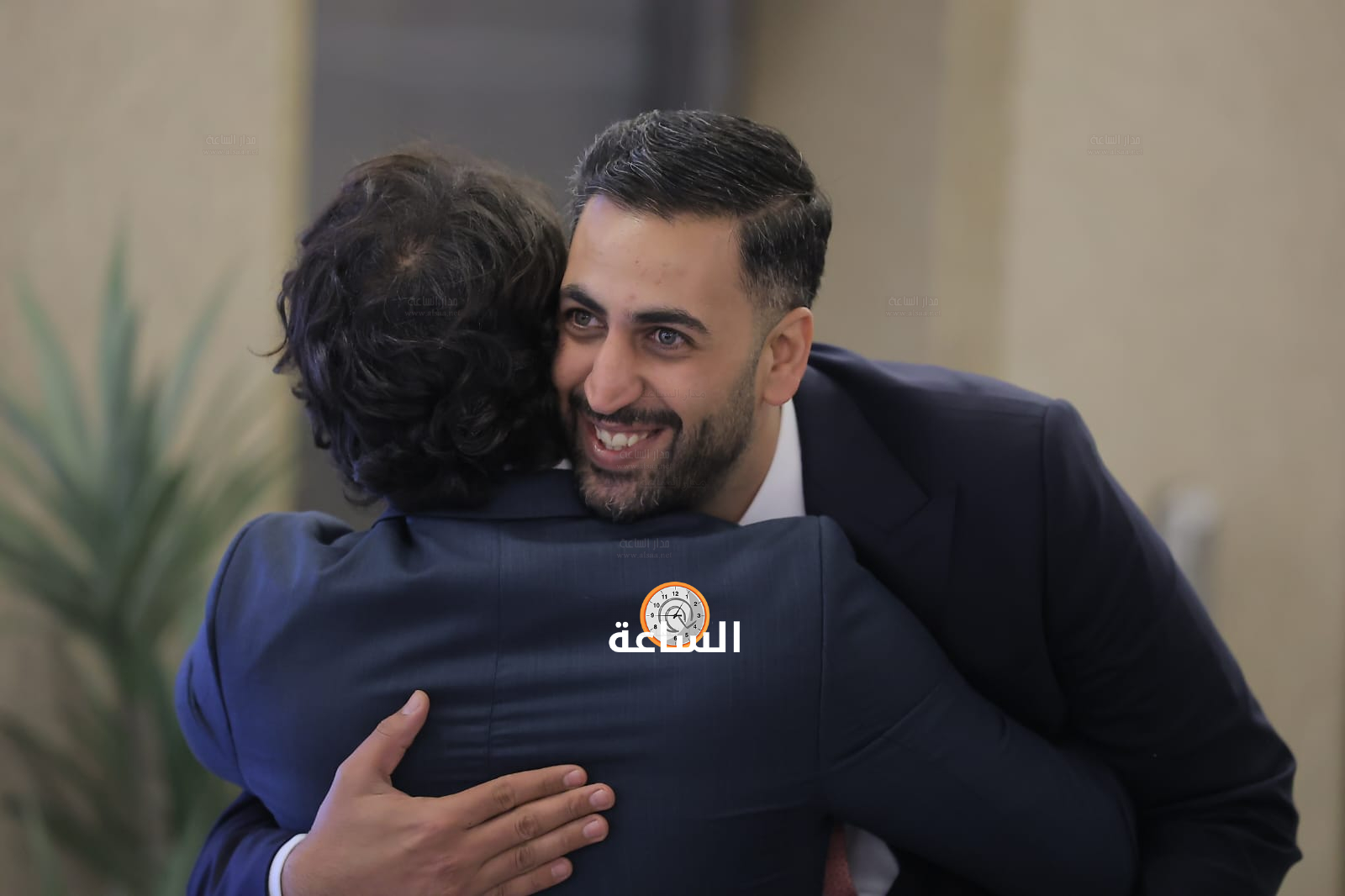 Madar Al-Saa Images 0.4602146620419132