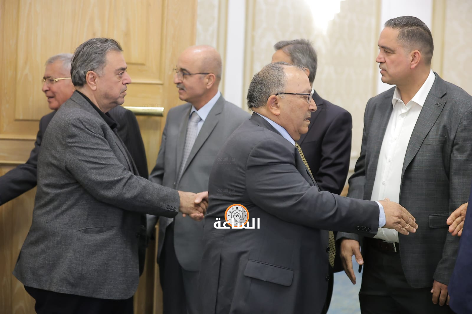 Madar Al-Saa Images 0.8594675057658003
