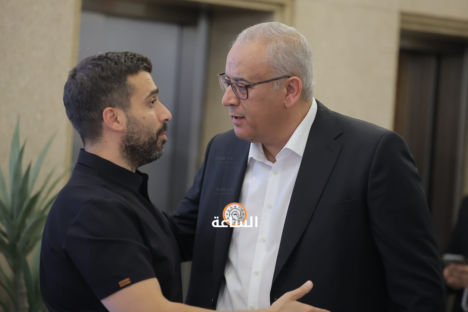 Madar Al-Saa Images 0.24331657383743954
