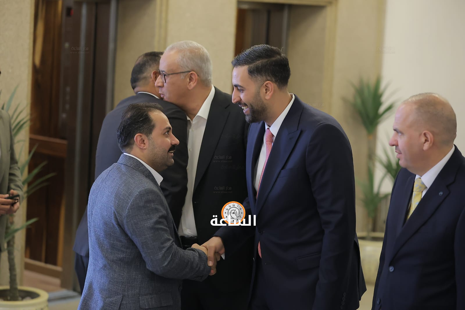 Madar Al-Saa Images 0.734782857482912