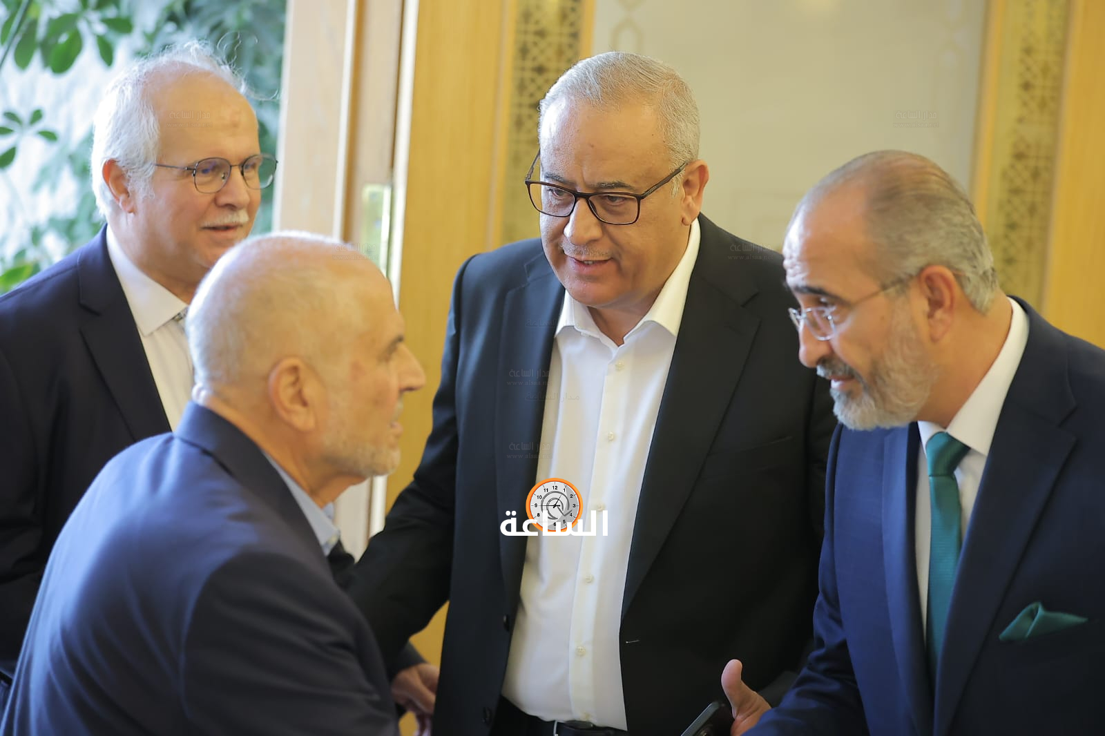 Madar Al-Saa Images 0.6311846412656621