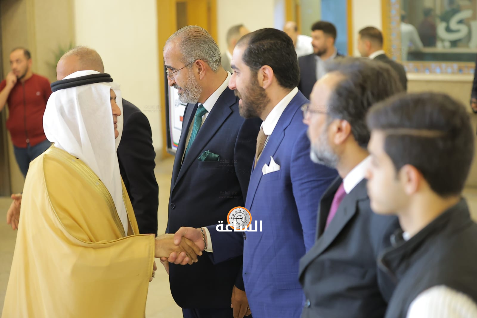 Madar Al-Saa Images 0.6992522332923153
