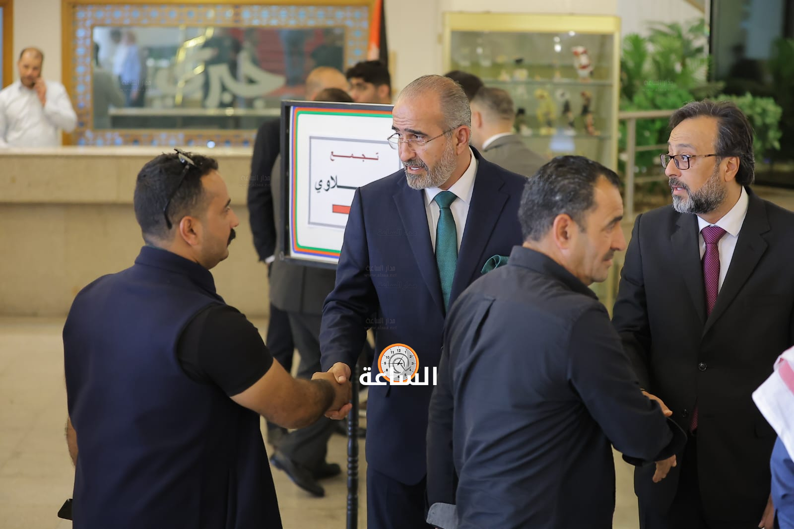 Madar Al-Saa Images 0.30431982549608394