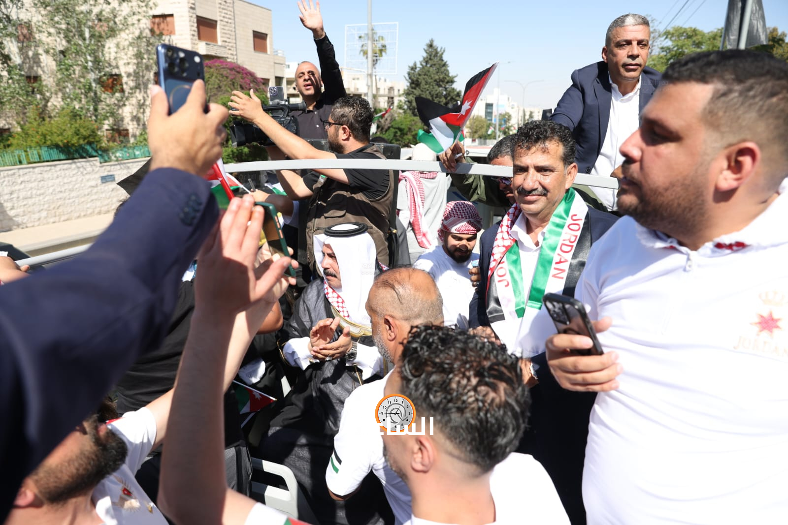 Madar Al-Saa Images 0.9340463346499226