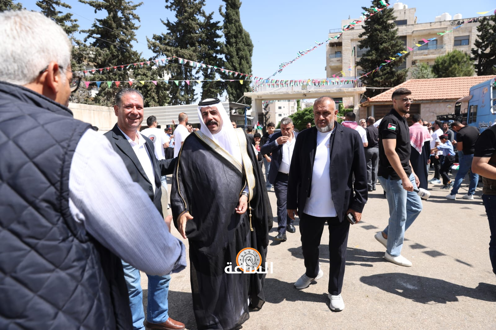 Madar Al-Saa Images 0.18586432516205698