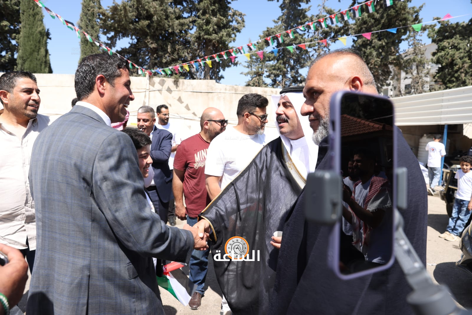 Madar Al-Saa Images 0.5281765082290909