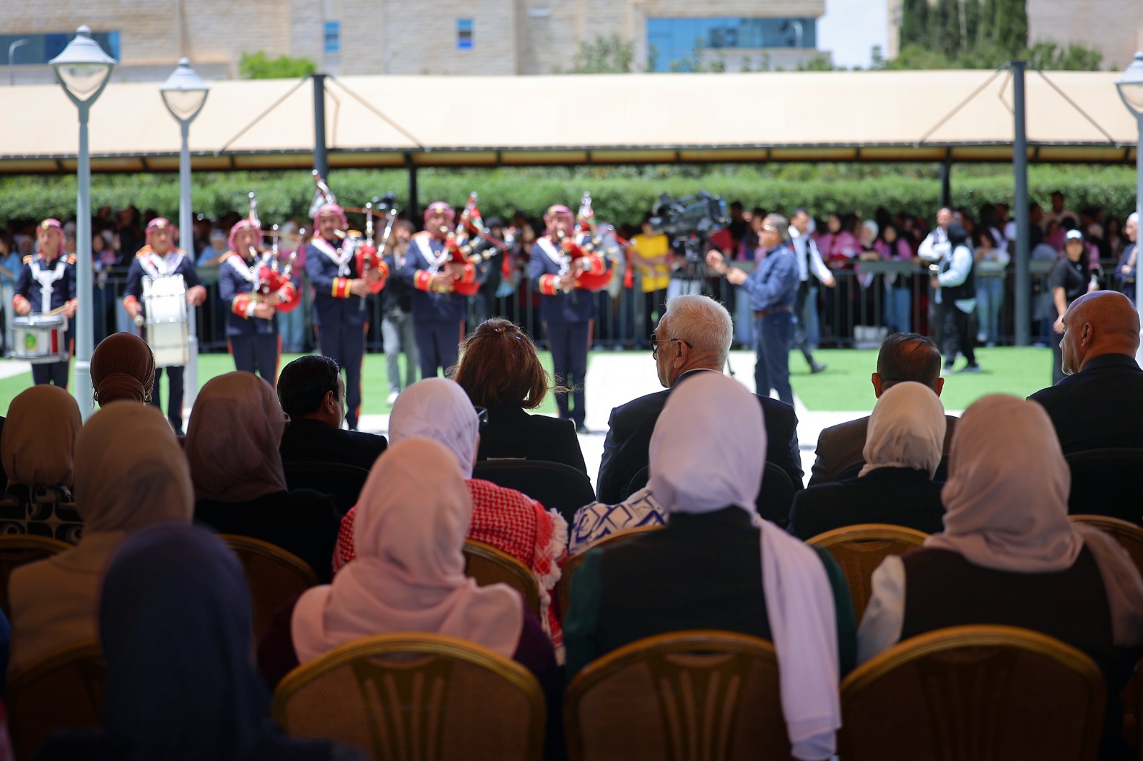 Madar Al-Saa Images 0.7081656721457326