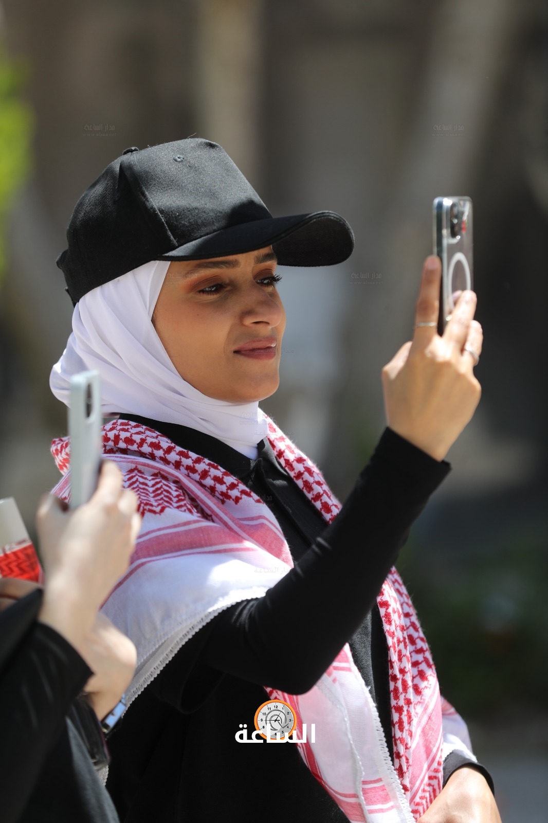 Madar Al-Saa Images 0.036074635396164734