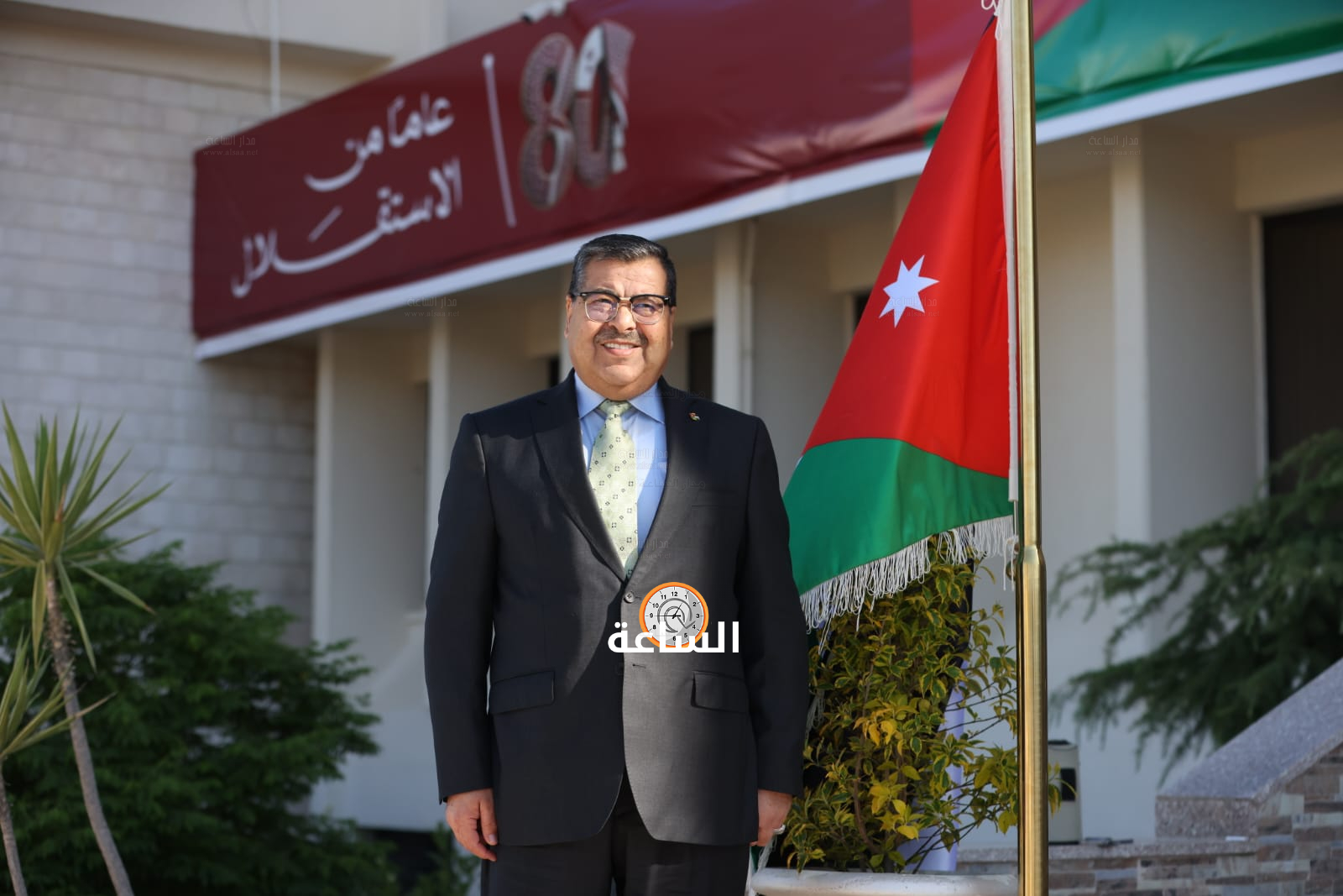 Madar Al-Saa Images 0.712566445097301