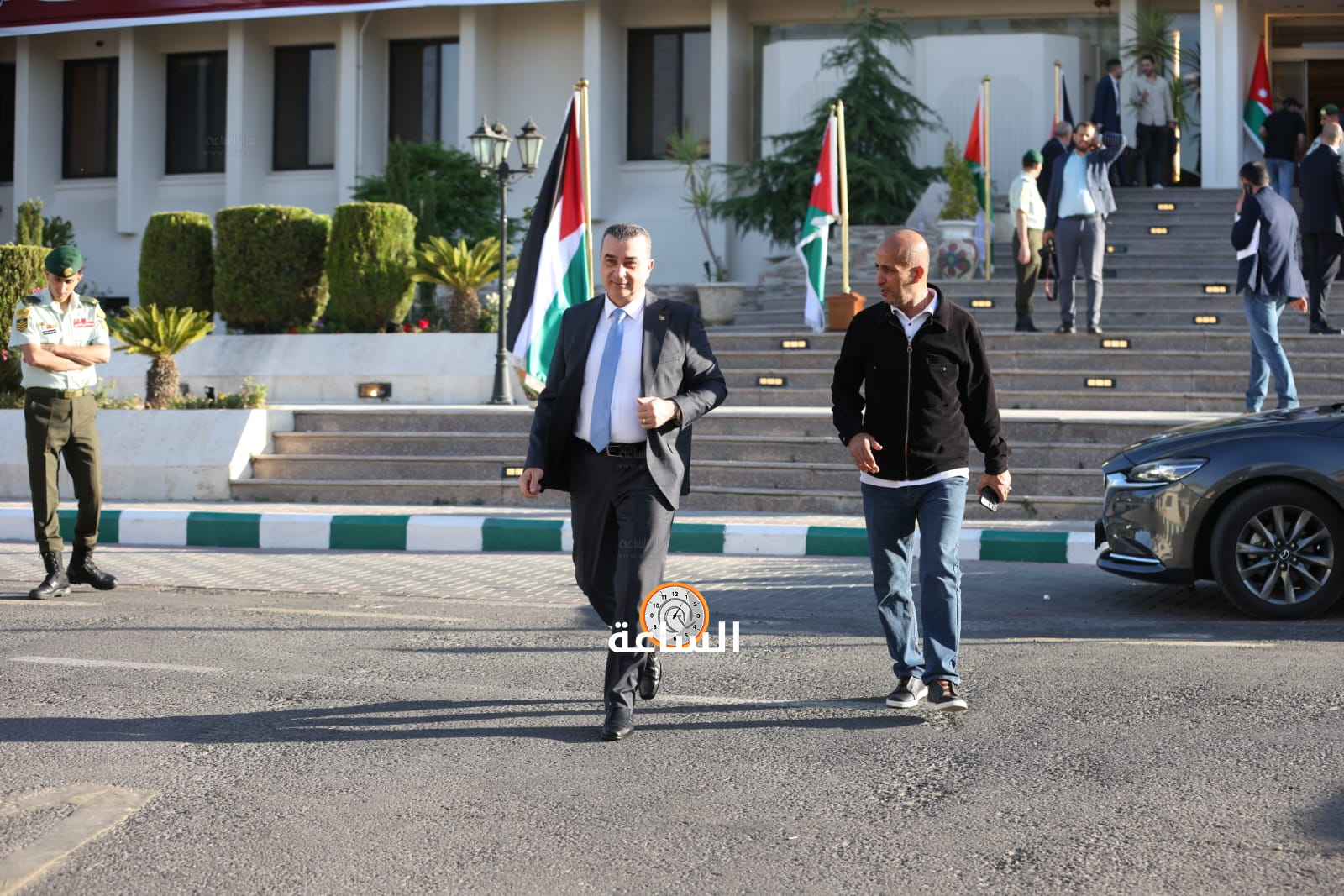Madar Al-Saa Images 0.7772562347803321