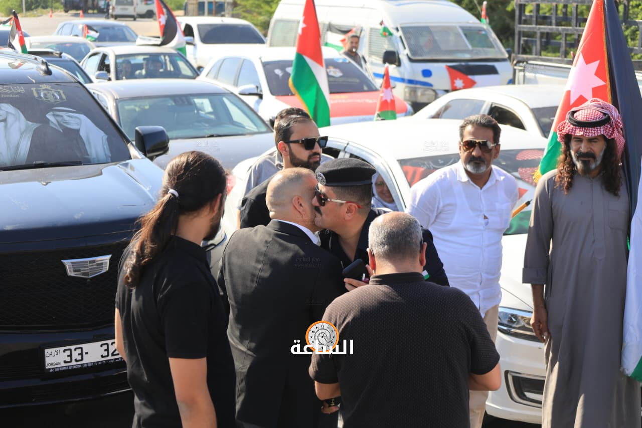 Madar Al-Saa Images 0.8267948263583825