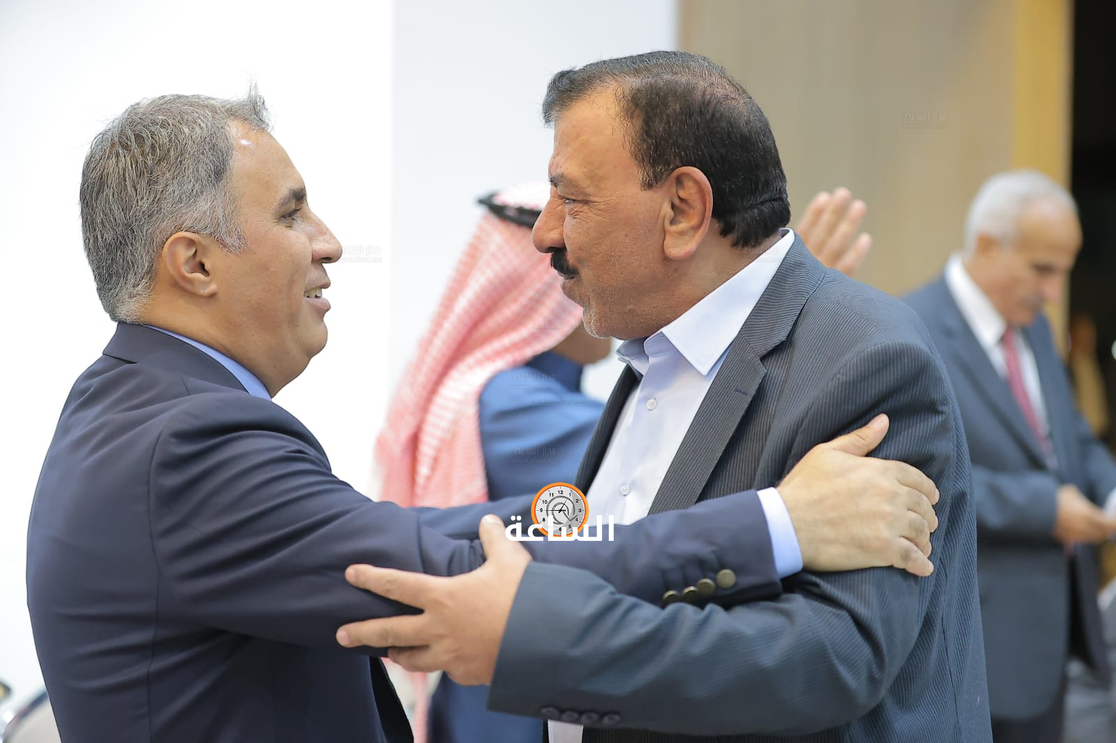 Madar Al-Saa Images 0.15849687304742044