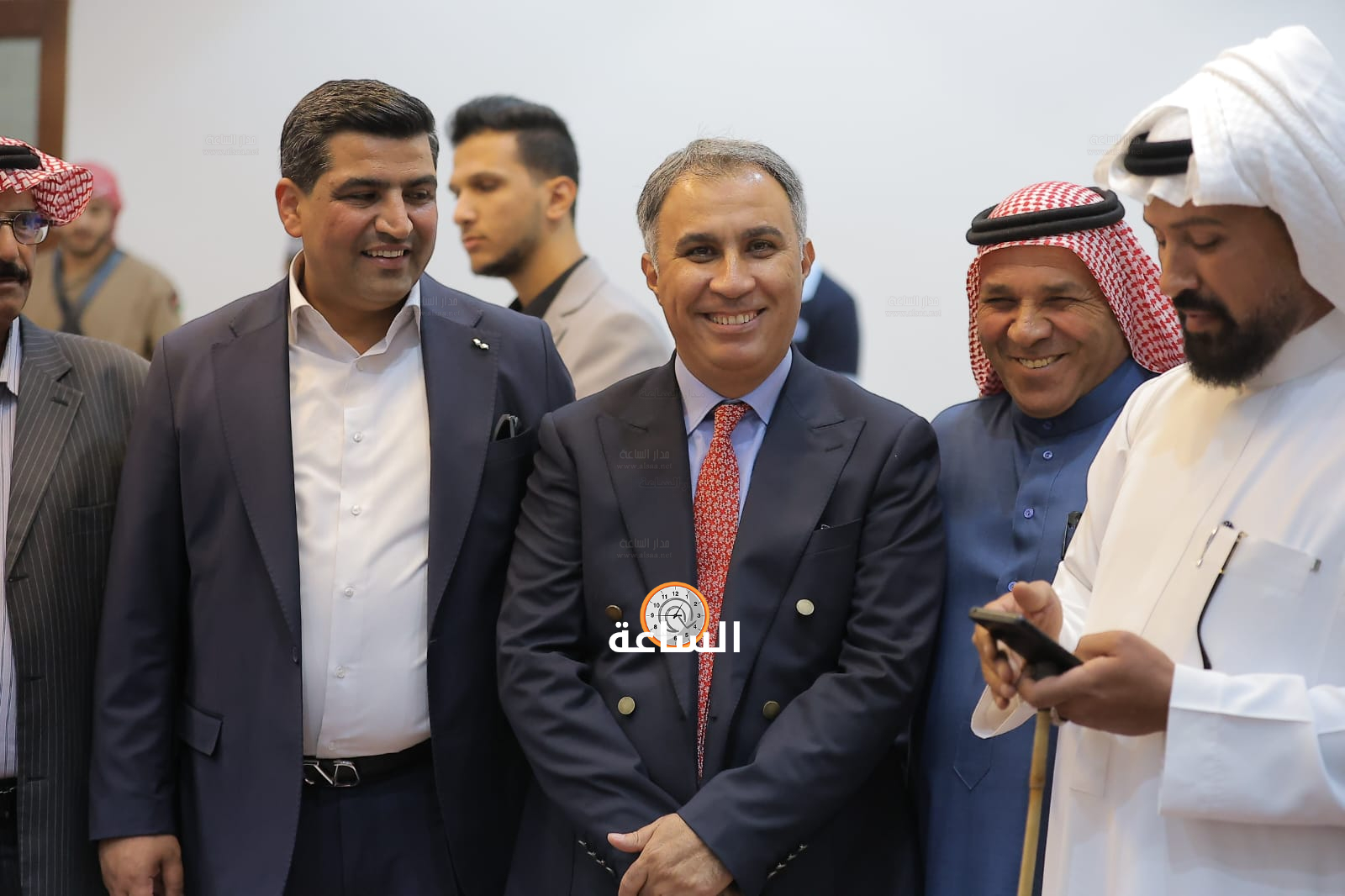 Madar Al-Saa Images 0.32418146510874424