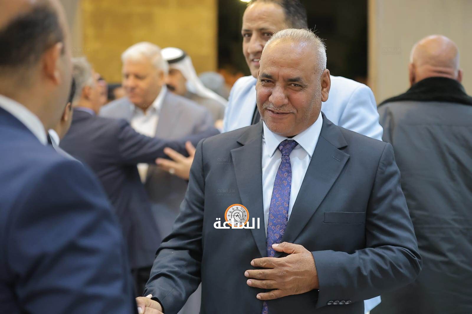 Madar Al-Saa Images 0.8592558738199633