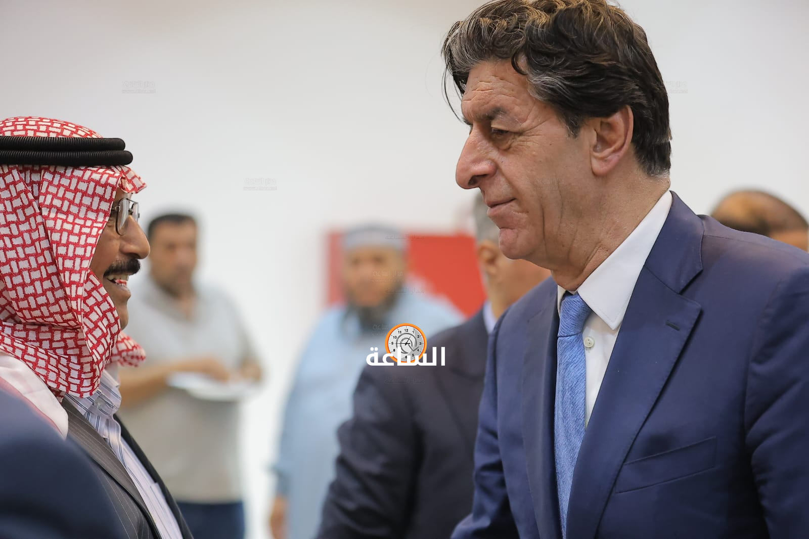 Madar Al-Saa Images 0.33329359105305245