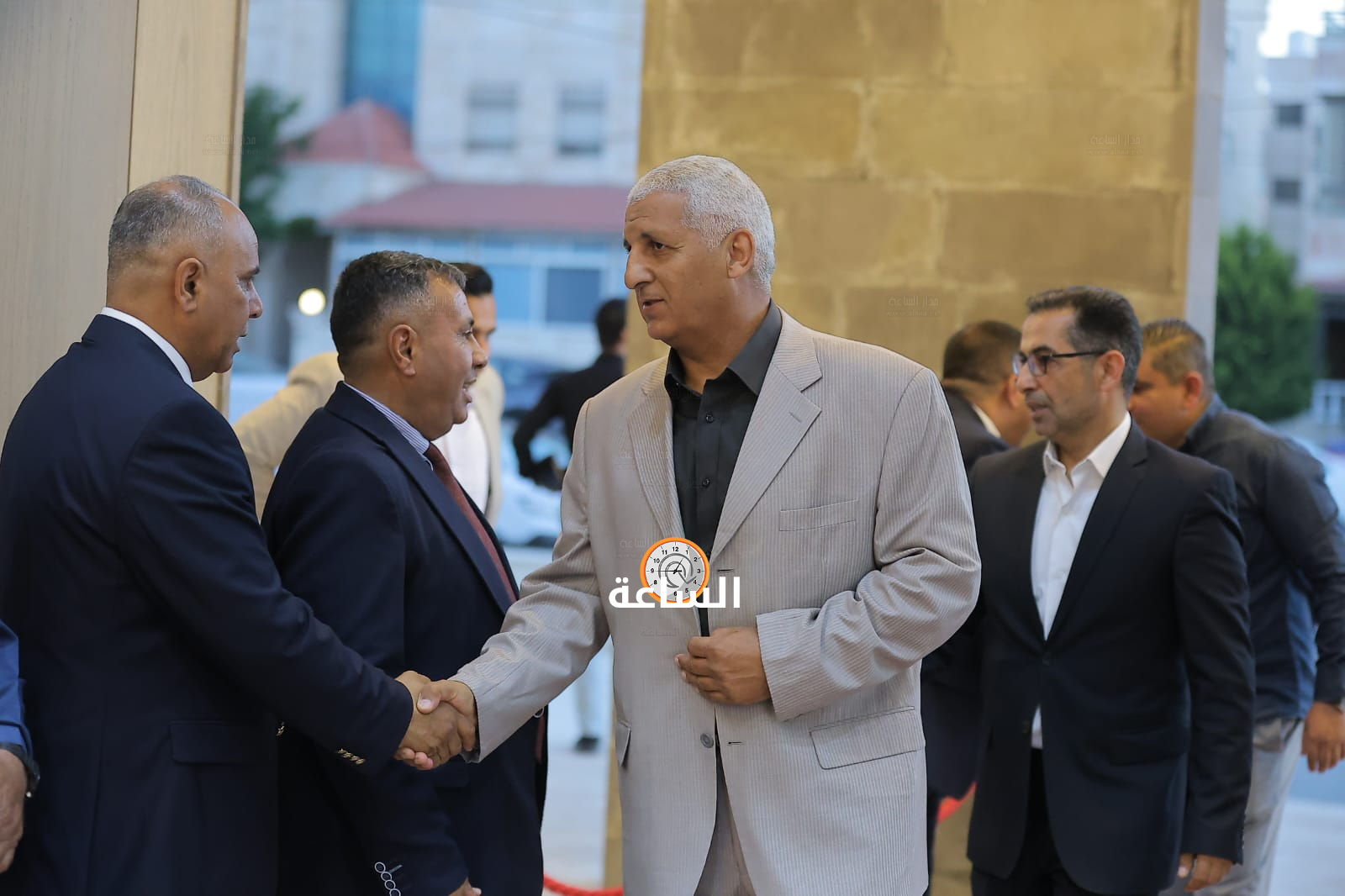 Madar Al-Saa Images 0.8319126000584909