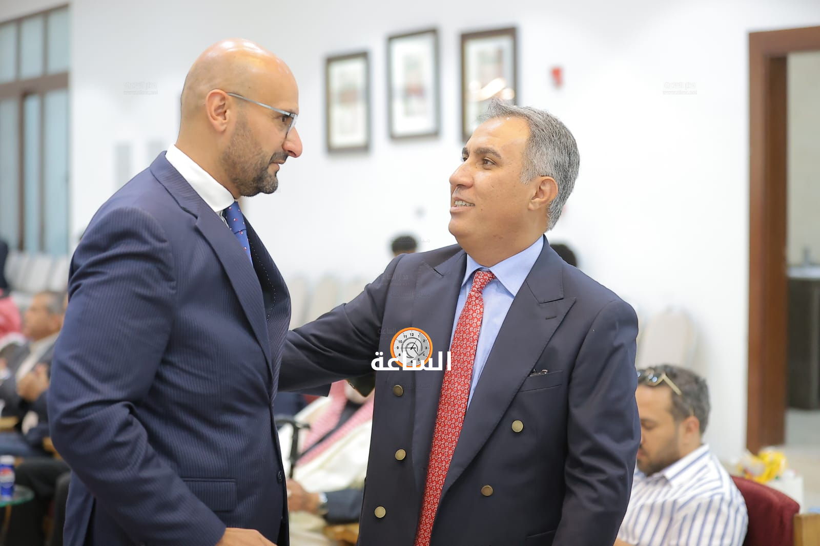 Madar Al-Saa Images 0.8620780216013509