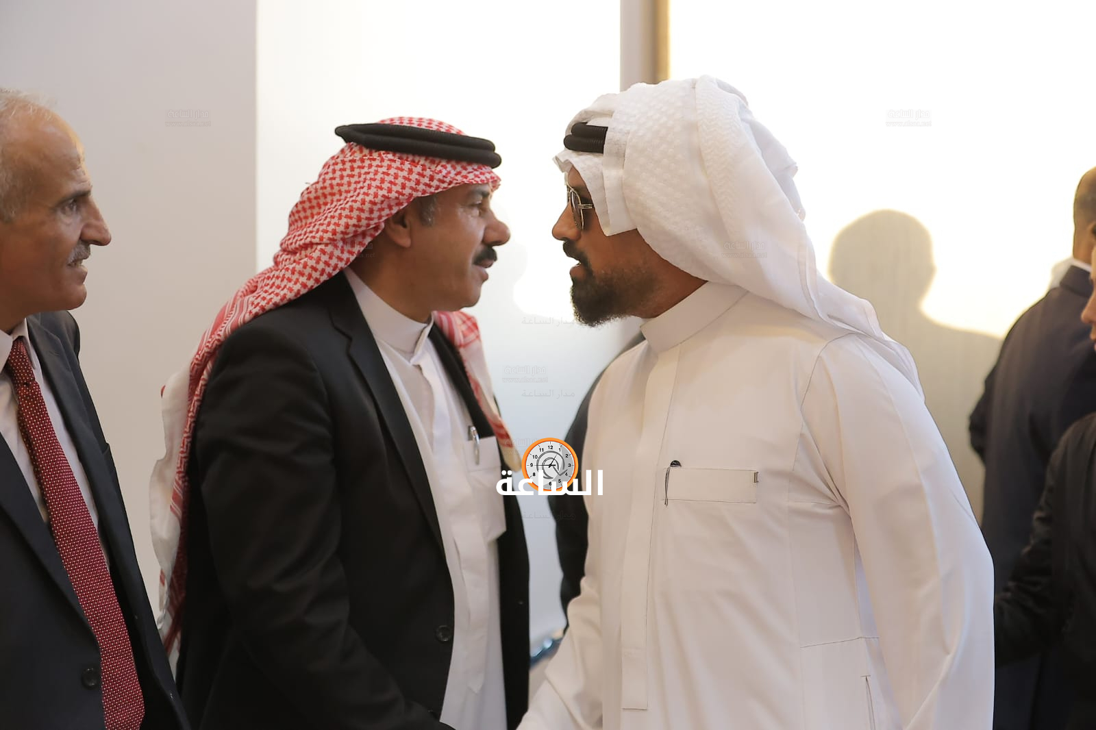 Madar Al-Saa Images 0.712667709416876