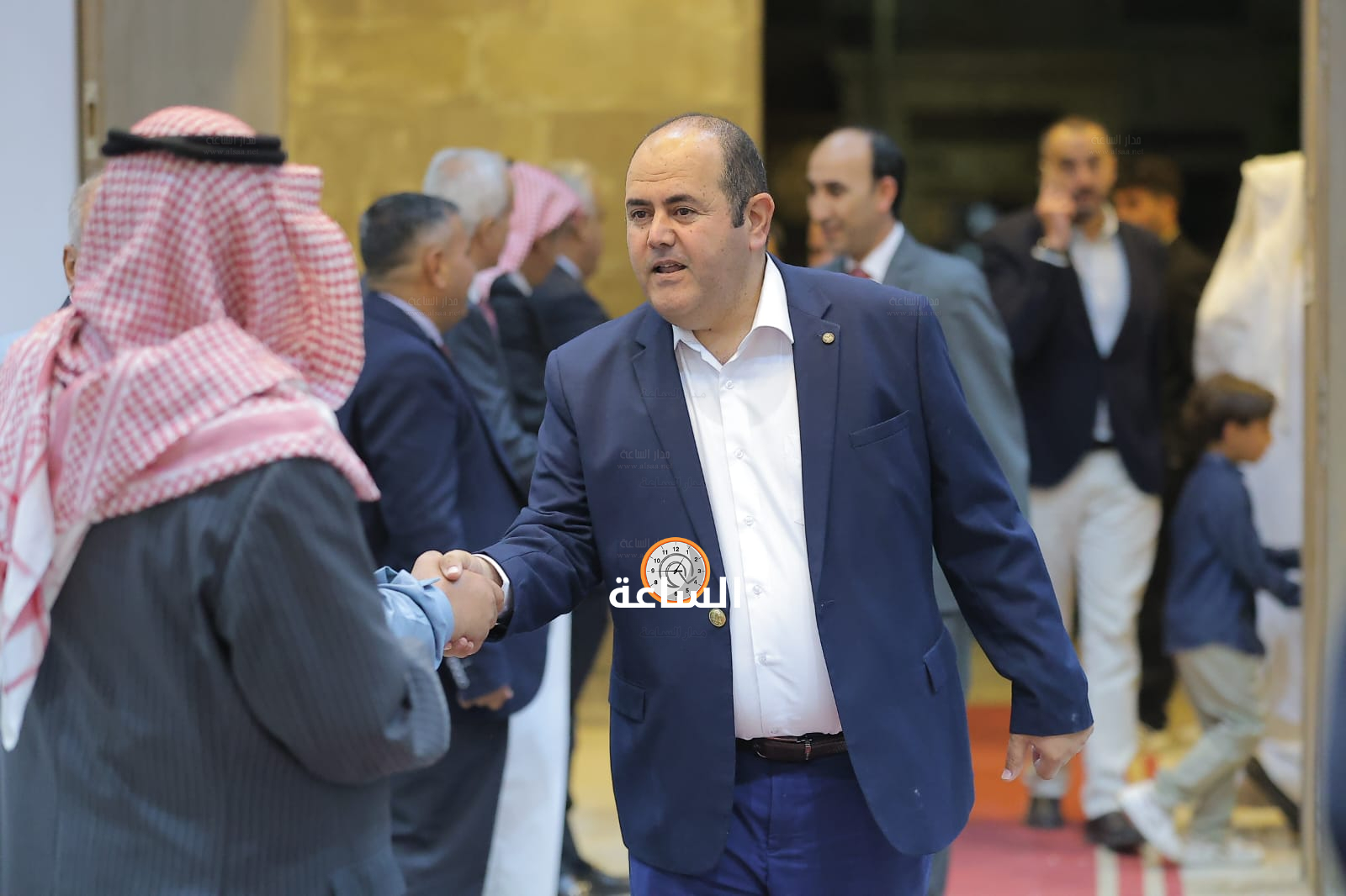 Madar Al-Saa Images 0.418124775136971
