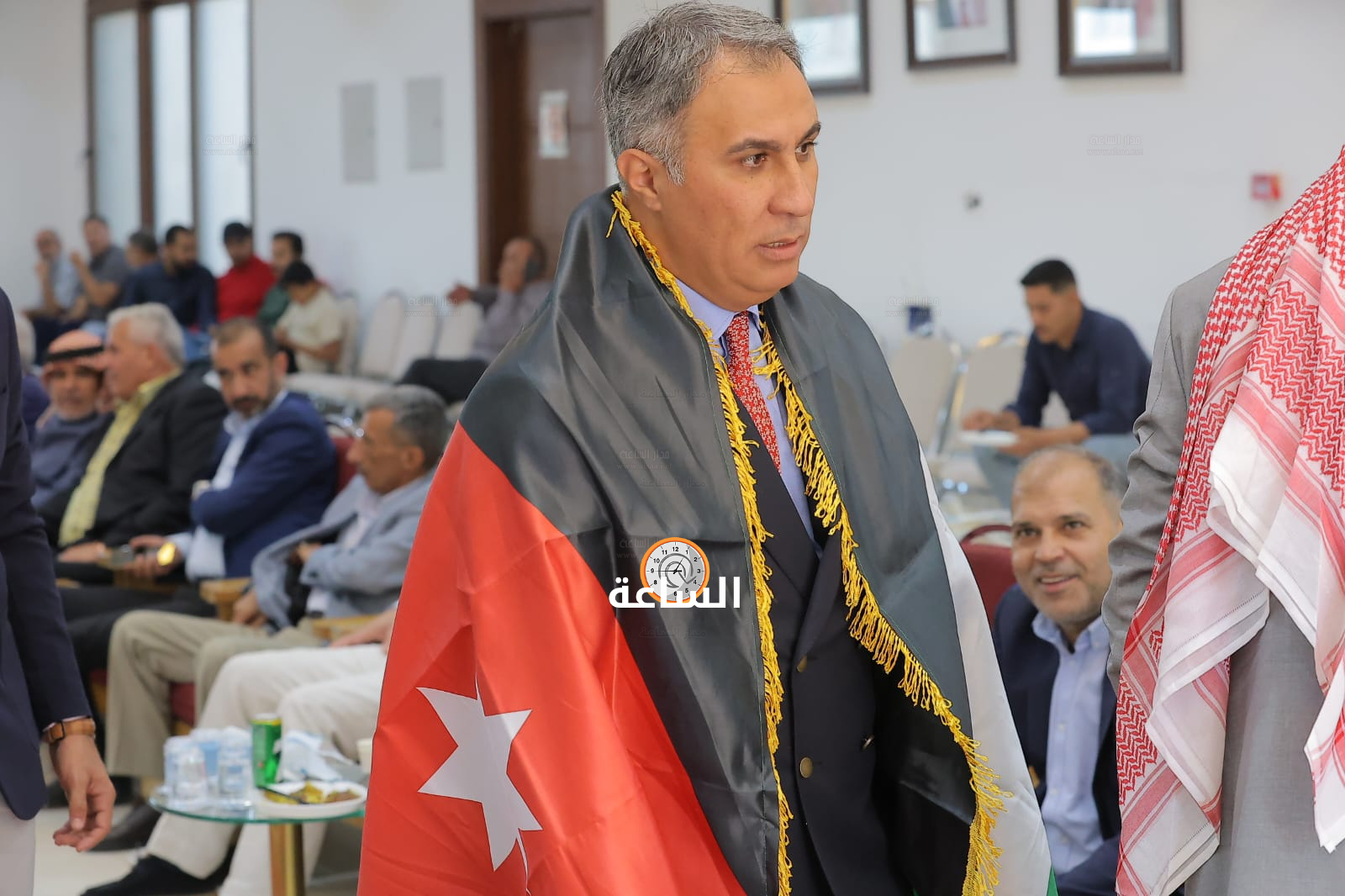 Madar Al-Saa Images 0.6008059852193995