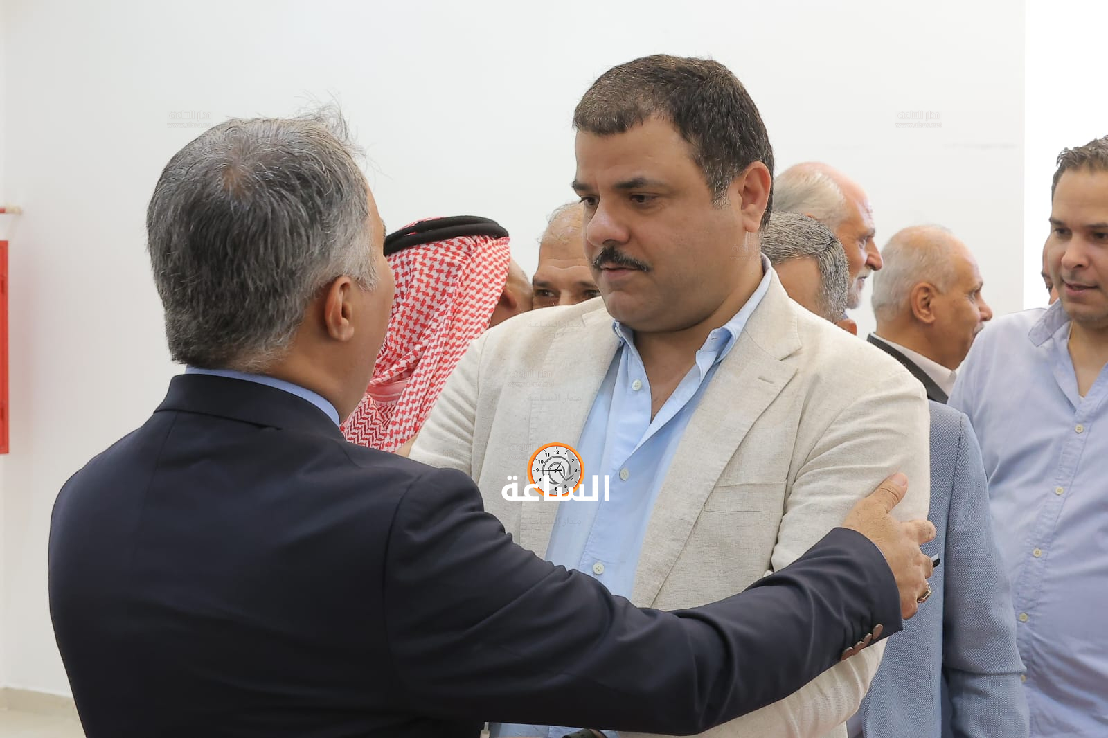 Madar Al-Saa Images 0.4349123389510191