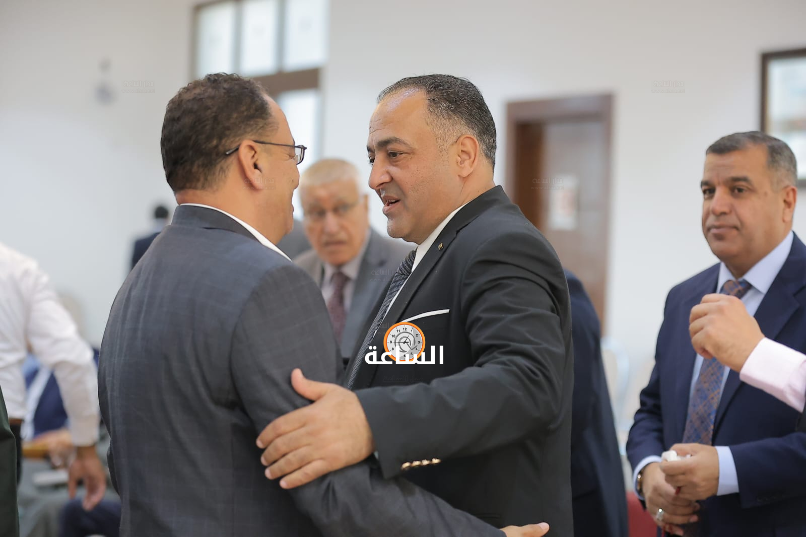 Madar Al-Saa Images 0.6381969418881268