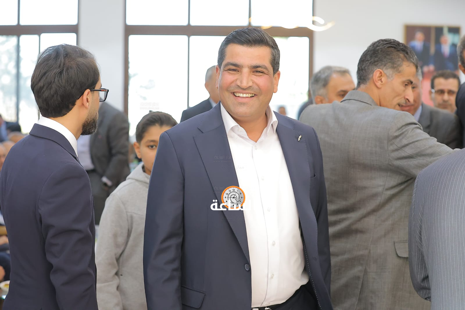 Madar Al-Saa Images 0.37371383082491627