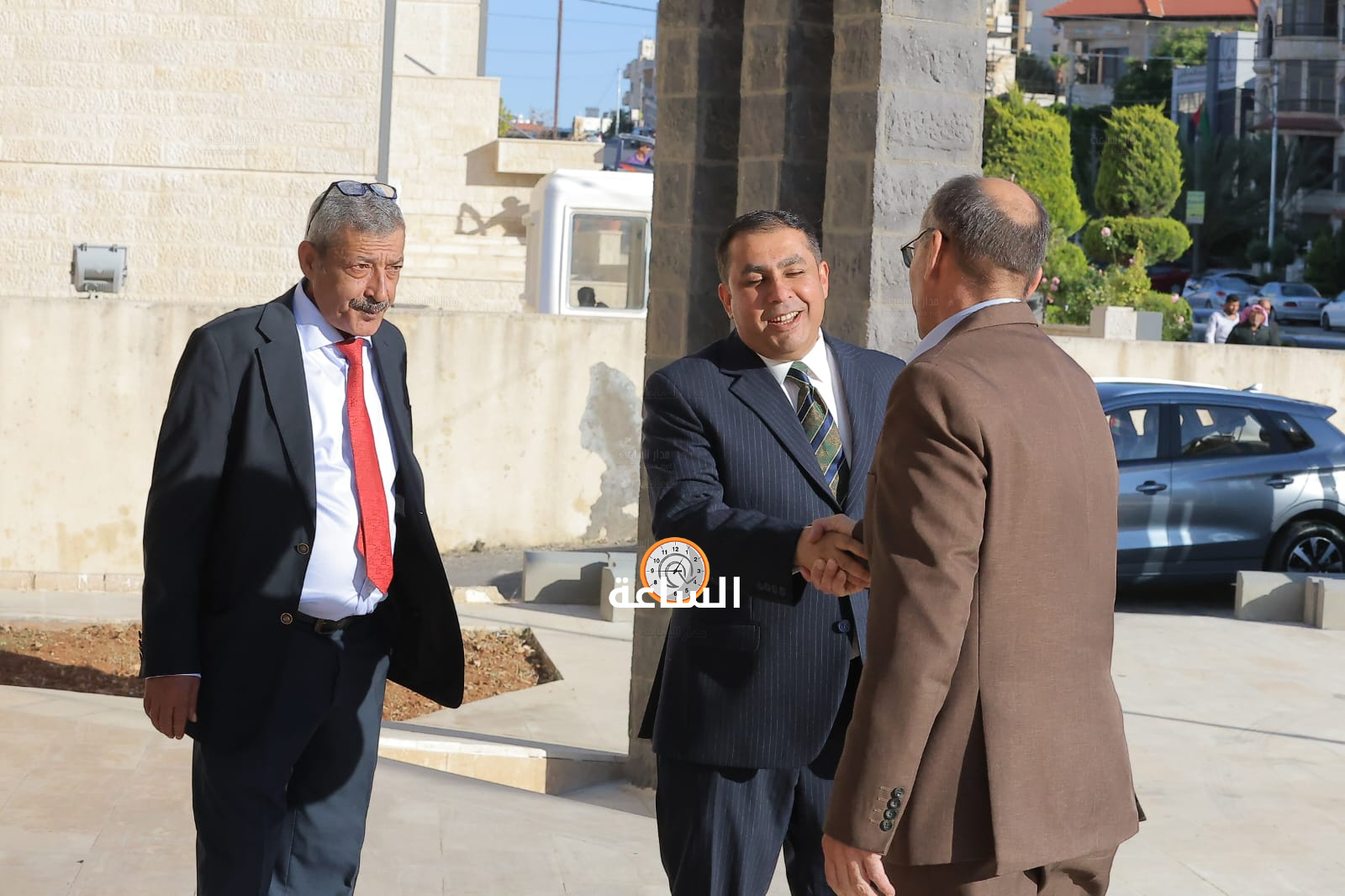 Madar Al-Saa Images 0.08235625172496597