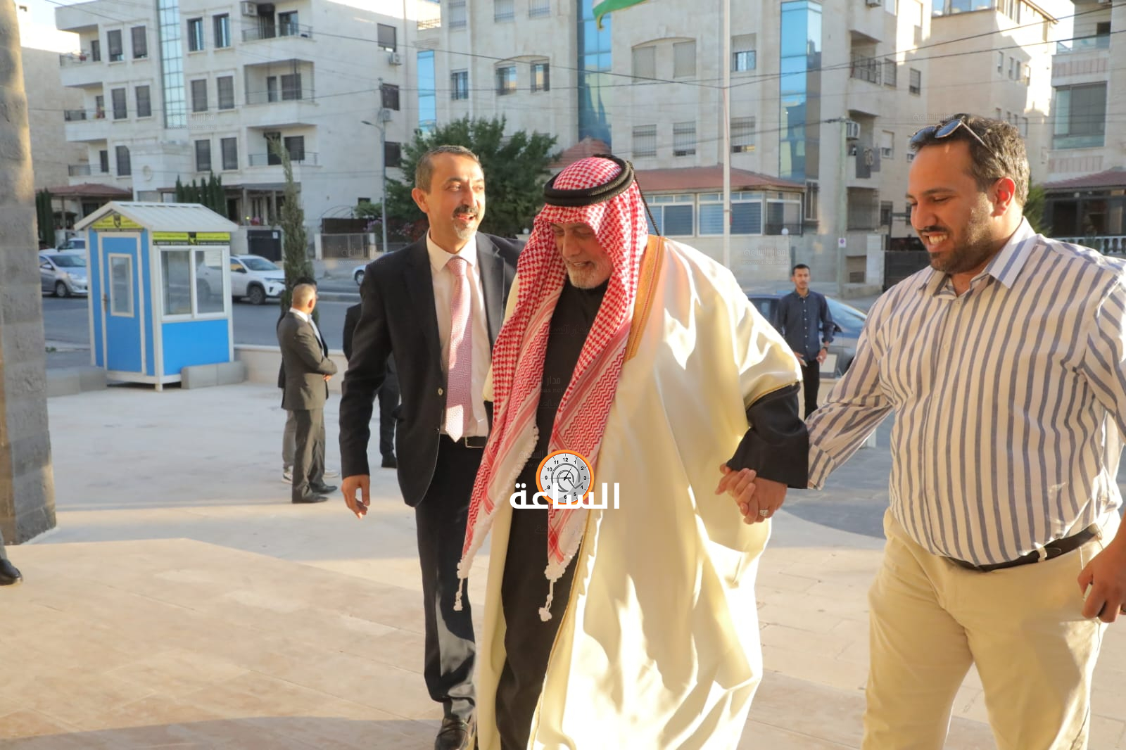 Madar Al-Saa Images 0.30688196464735296