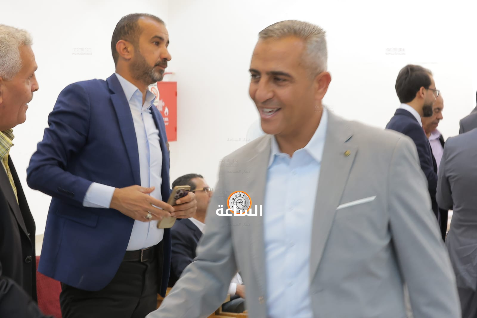 Madar Al-Saa Images 0.2832979676145626