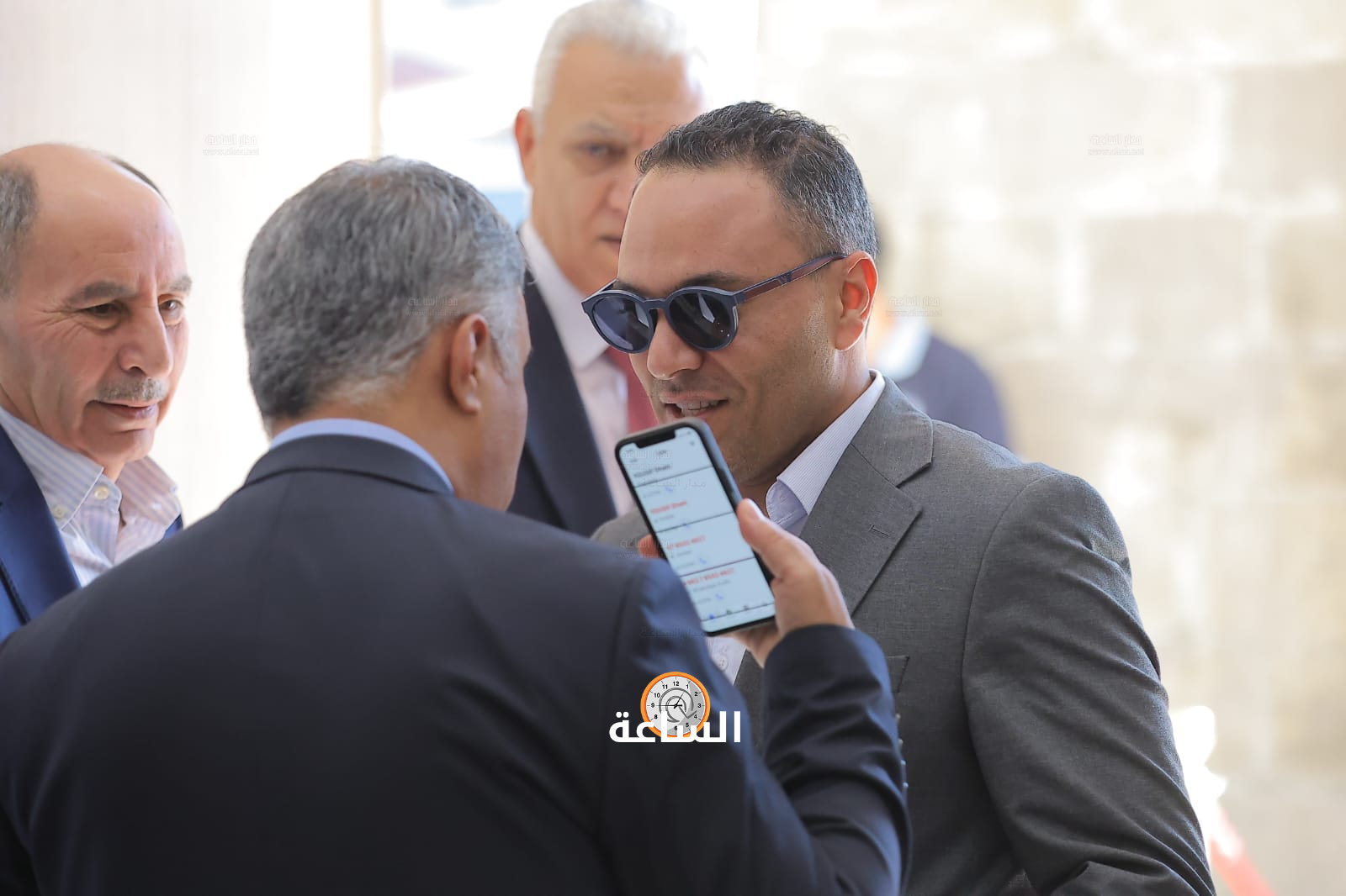 Madar Al-Saa Images 0.490775541568777