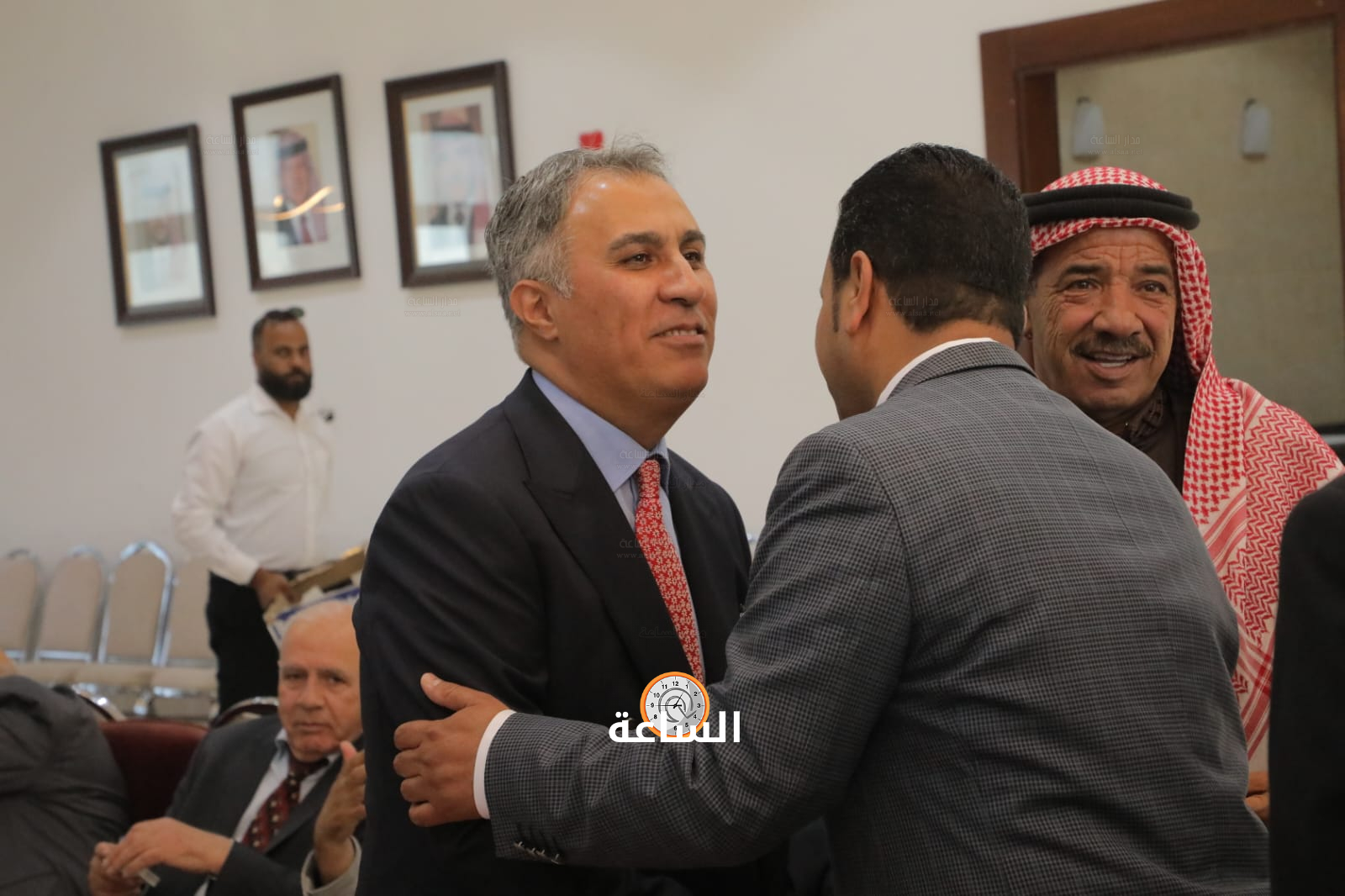 Madar Al-Saa Images 0.3670729618479325
