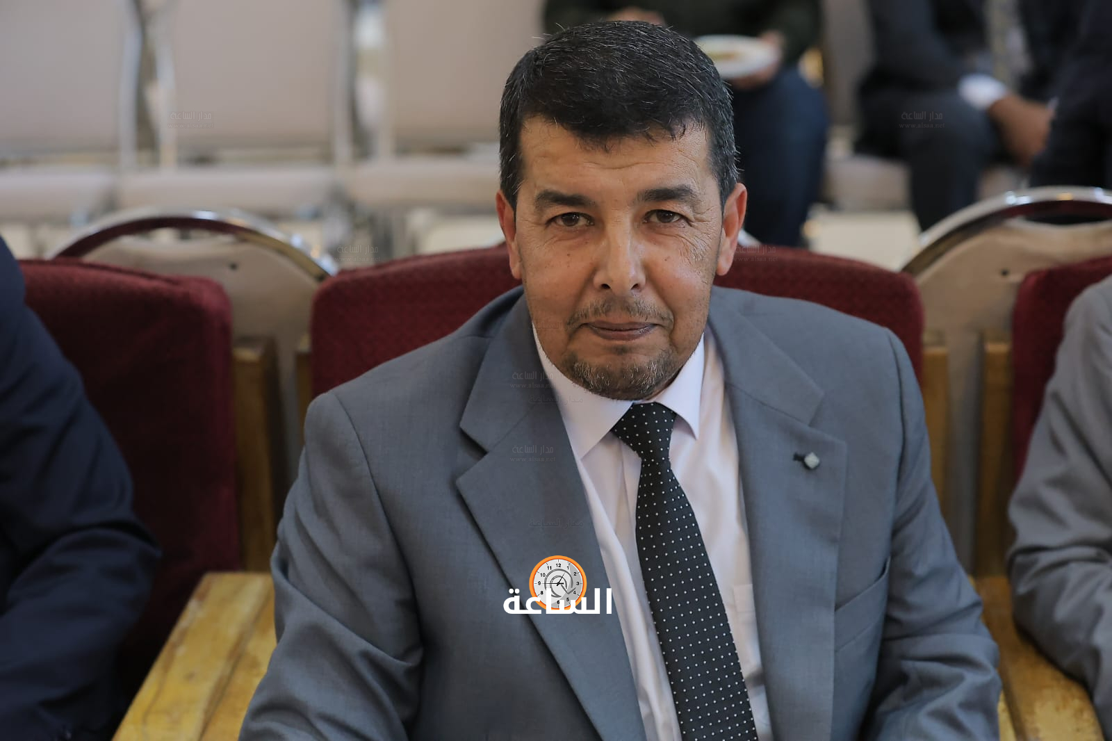 Madar Al-Saa Images 0.3729970747436643