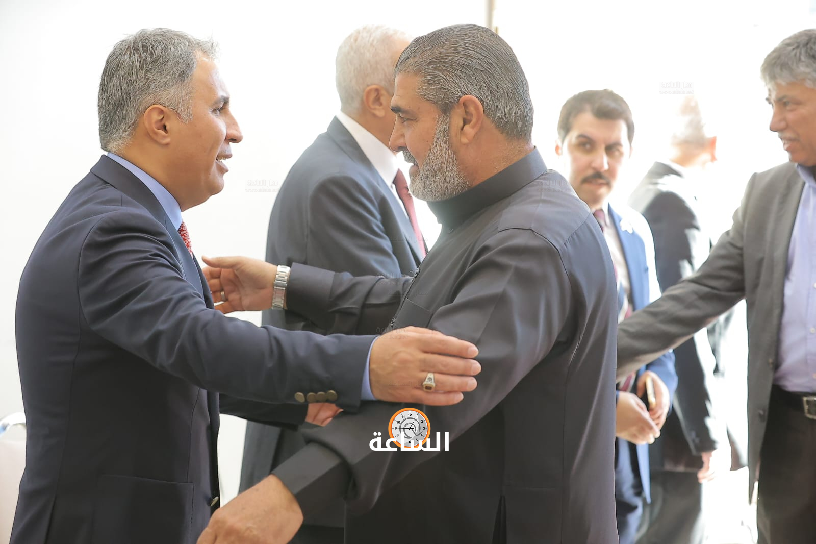 Madar Al-Saa Images 0.074132439408089