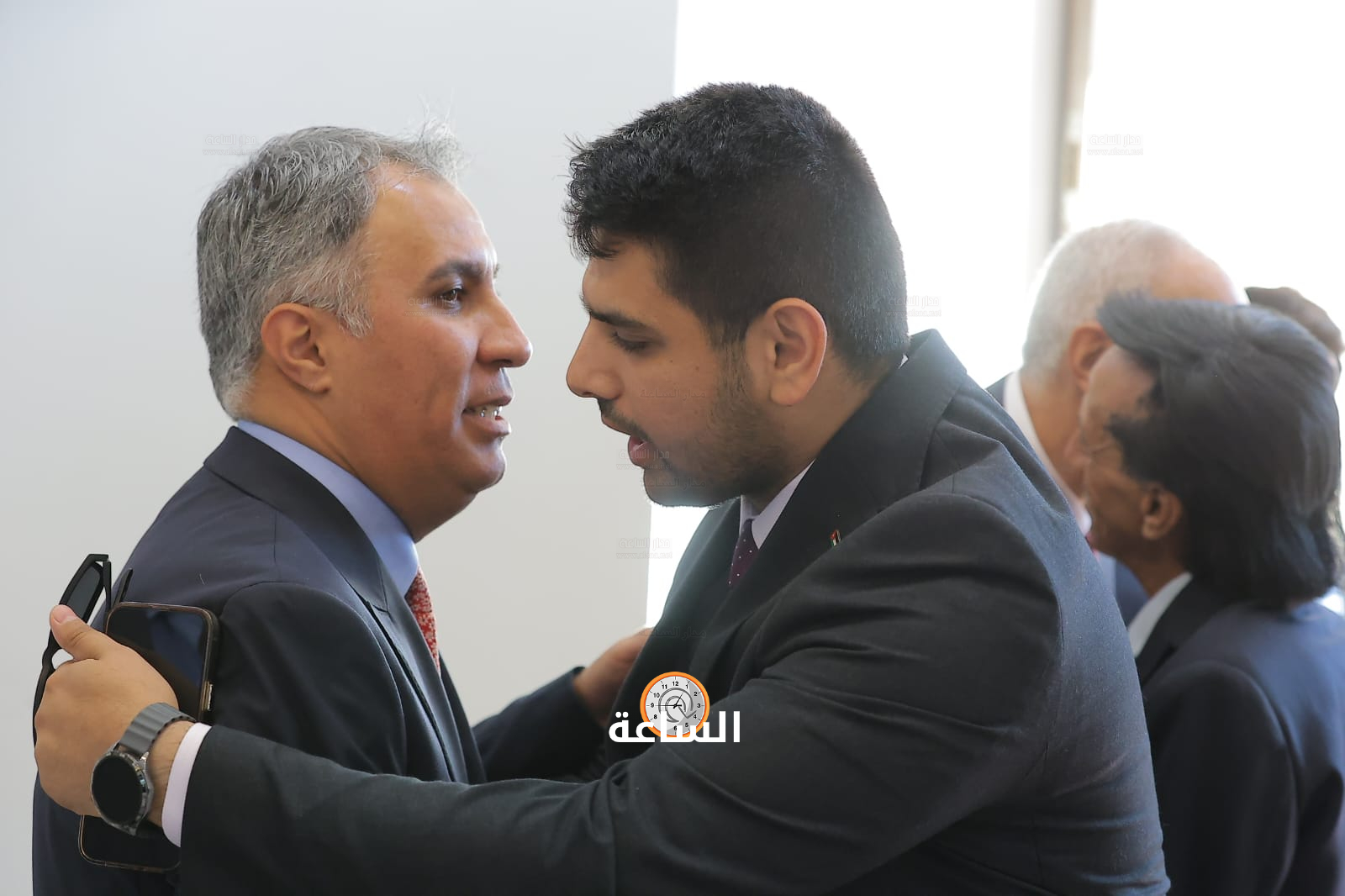 Madar Al-Saa Images 0.8237191867914223