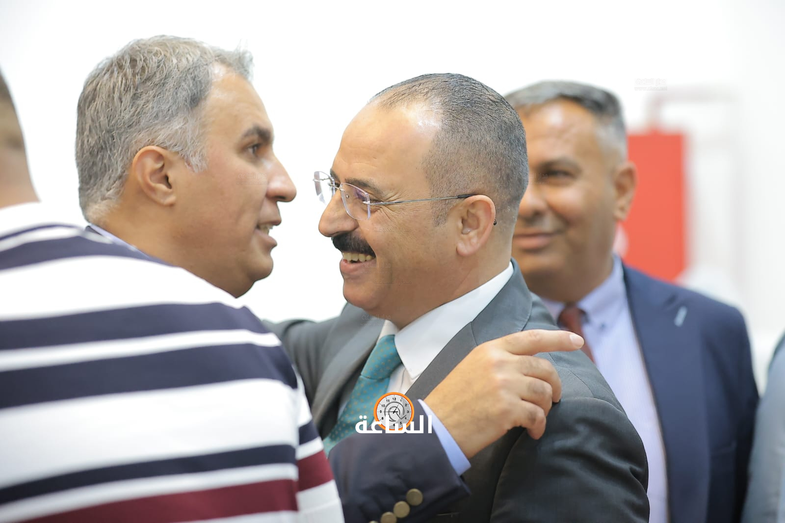 Madar Al-Saa Images 0.3611582623384284