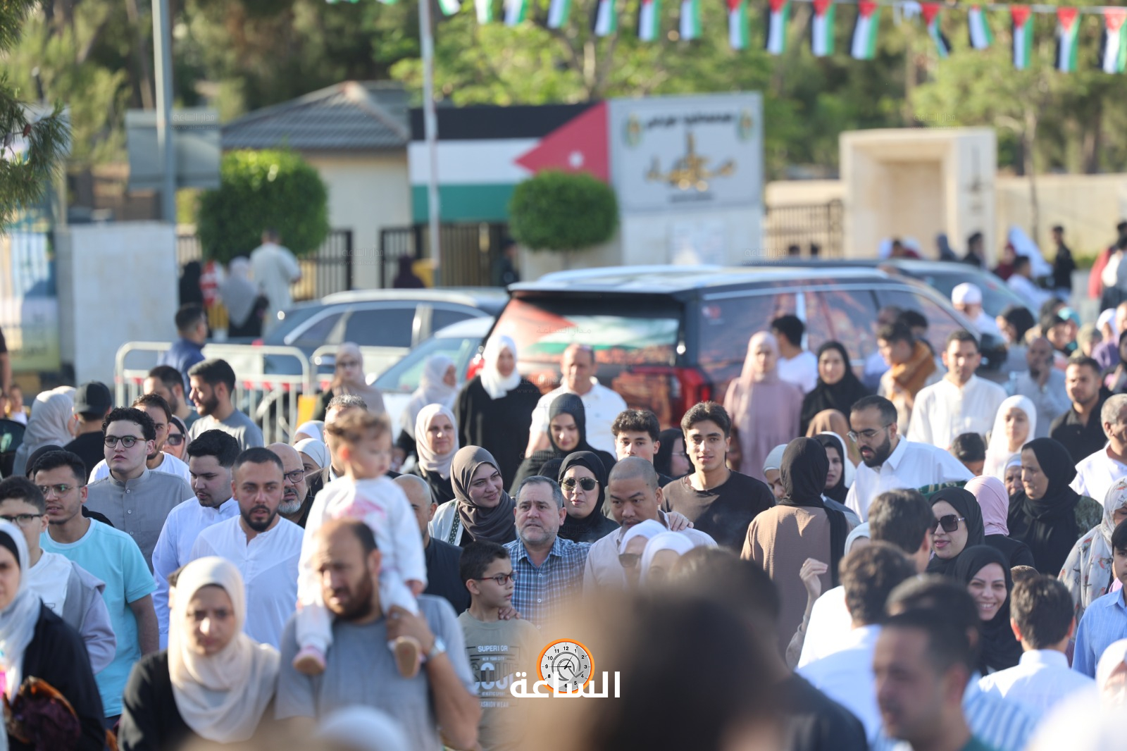 Madar Al-Saa Images 0.36793930666843033