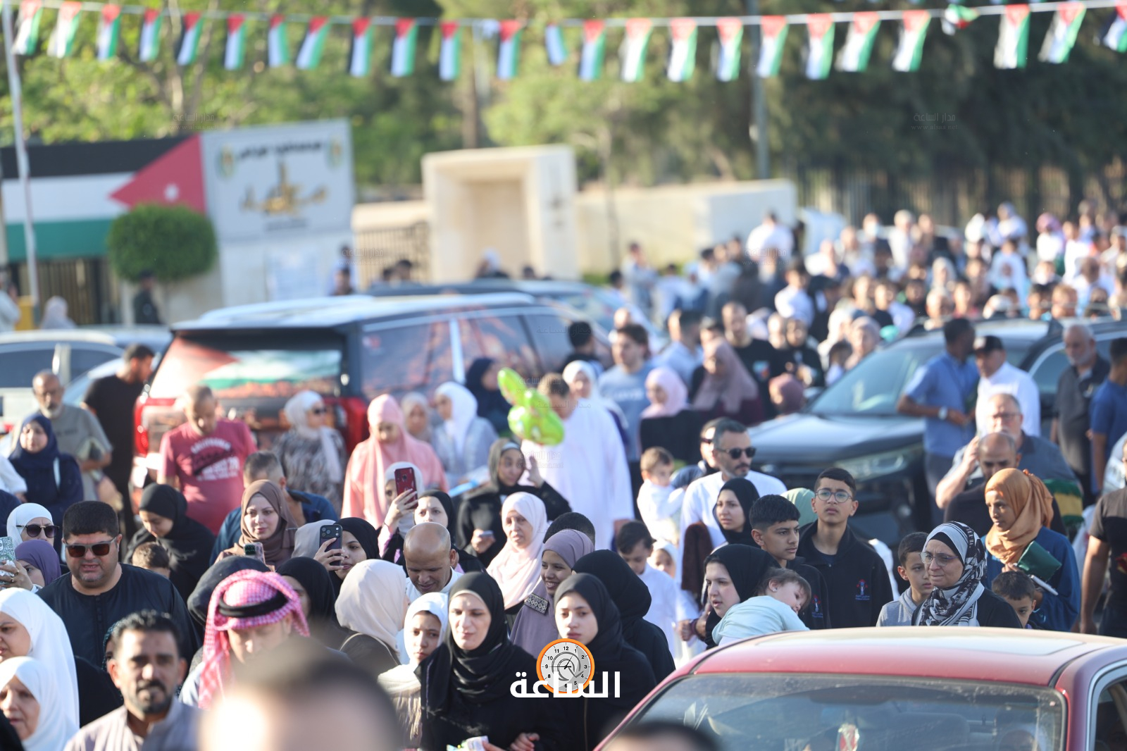 Madar Al-Saa Images 0.11458990753213161