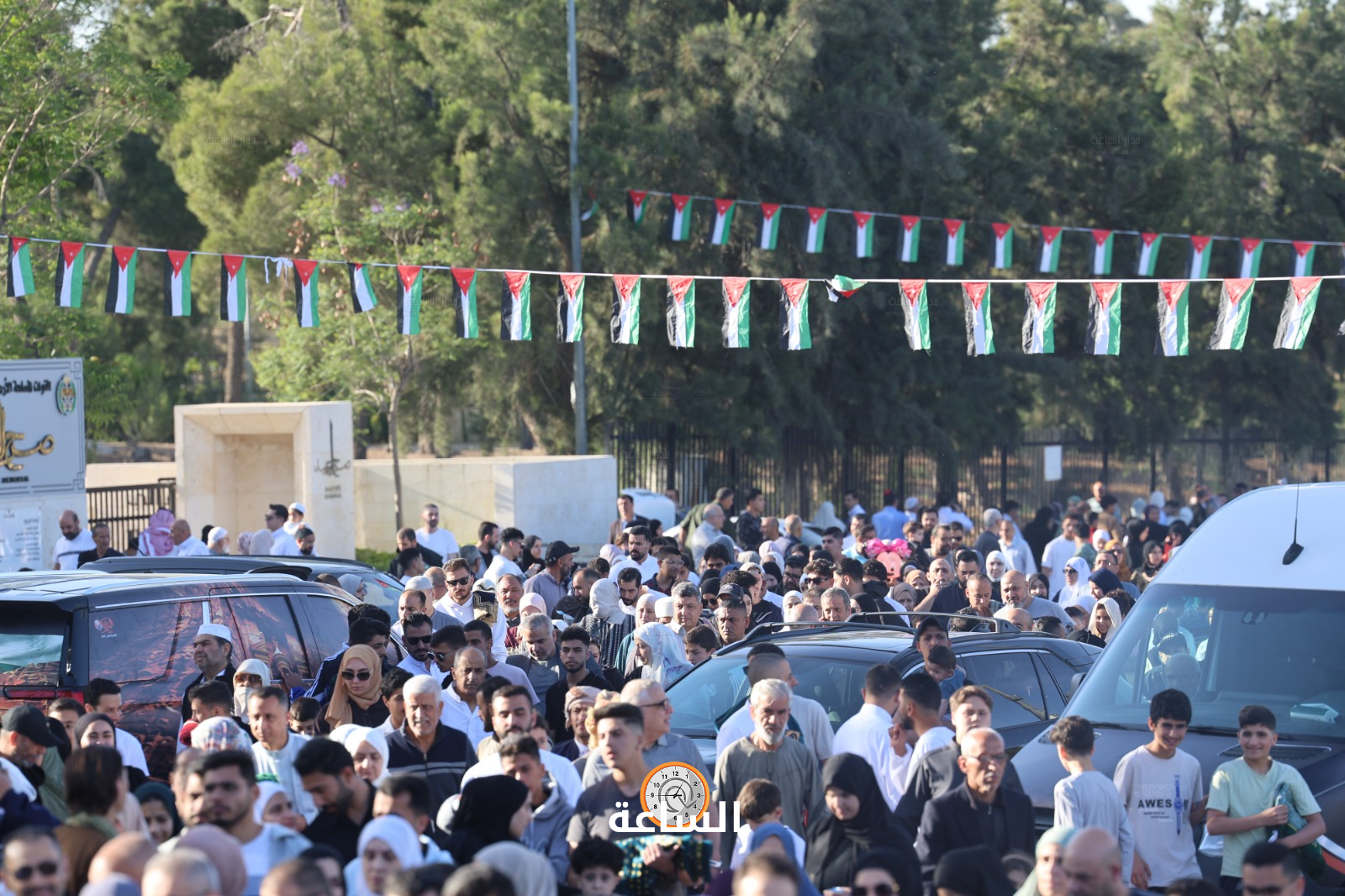Madar Al-Saa Images 0.24038034738001146