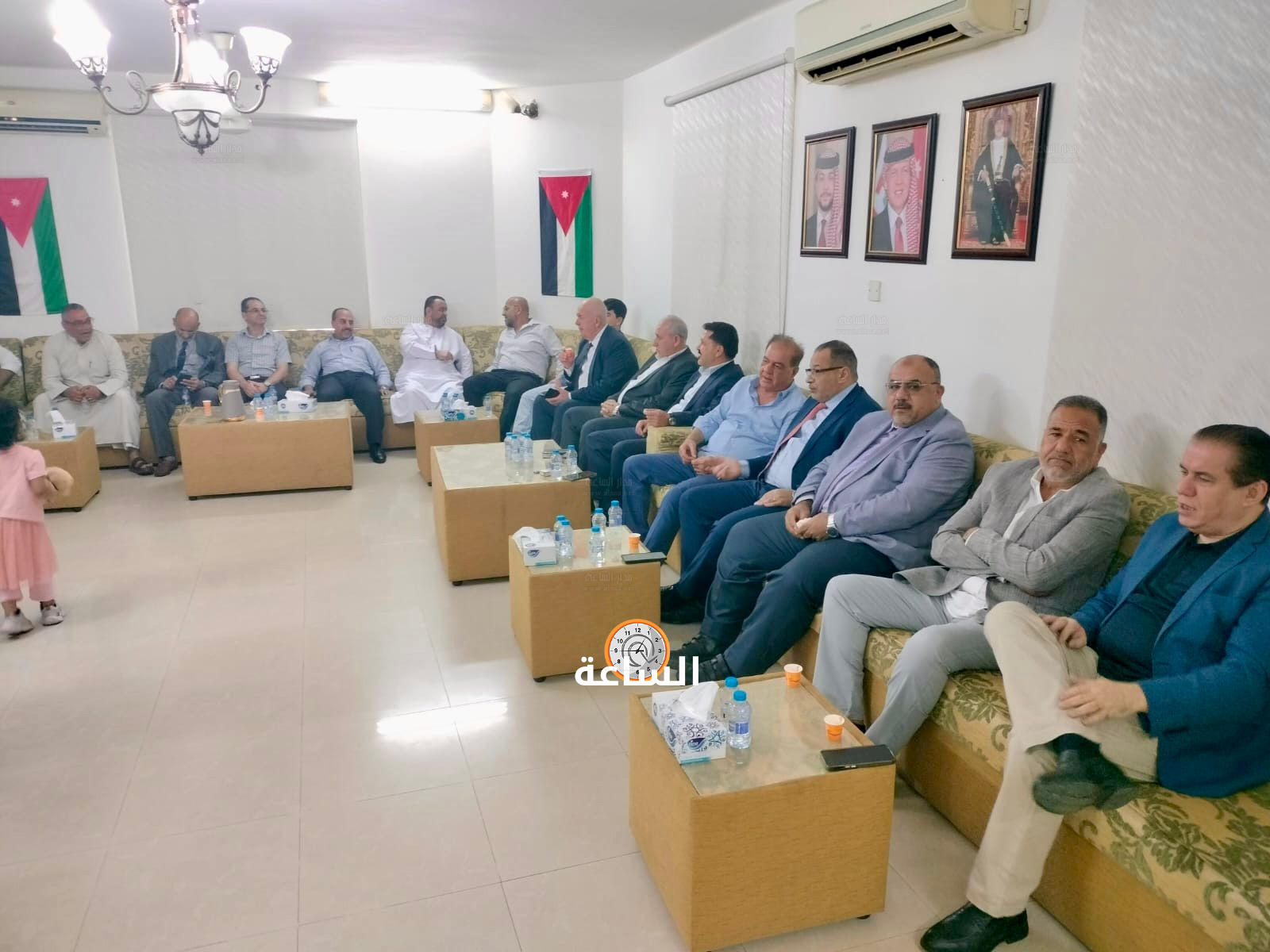 Madar Al-Saa Images 0.7056500733251123