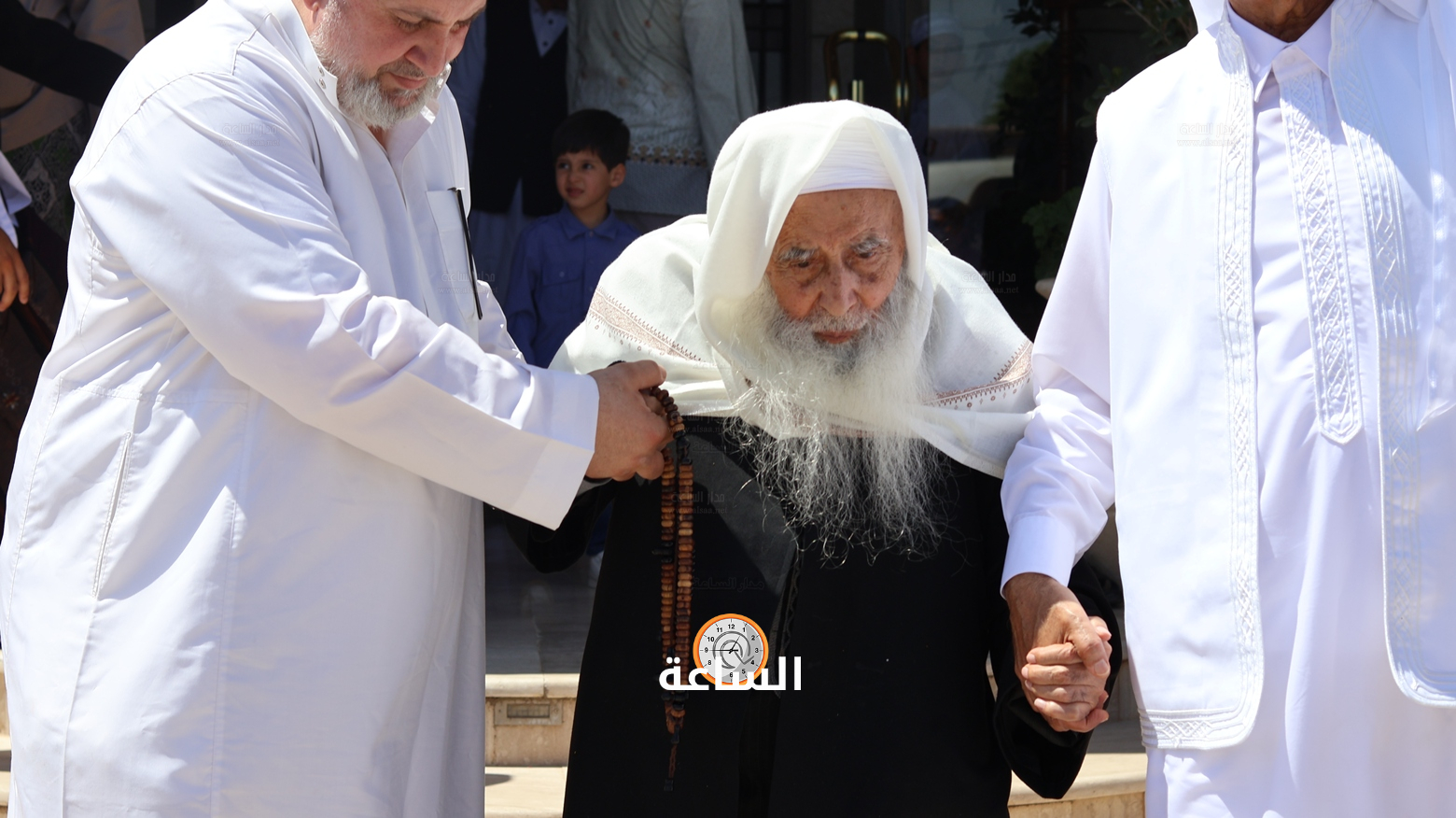Madar Al-Saa Images 0.9793965768290674