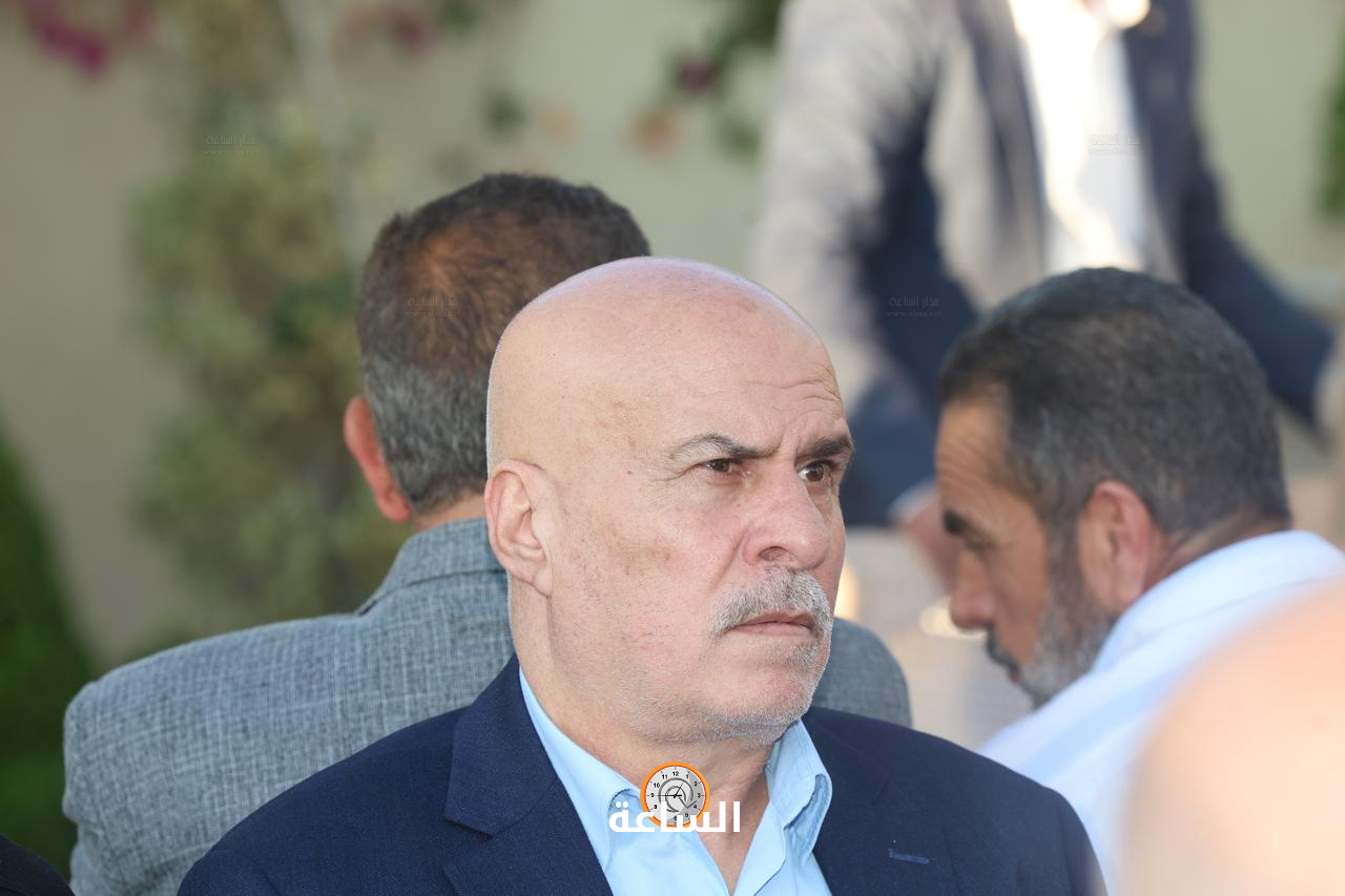 Madar Al-Saa Images 0.563972422735217