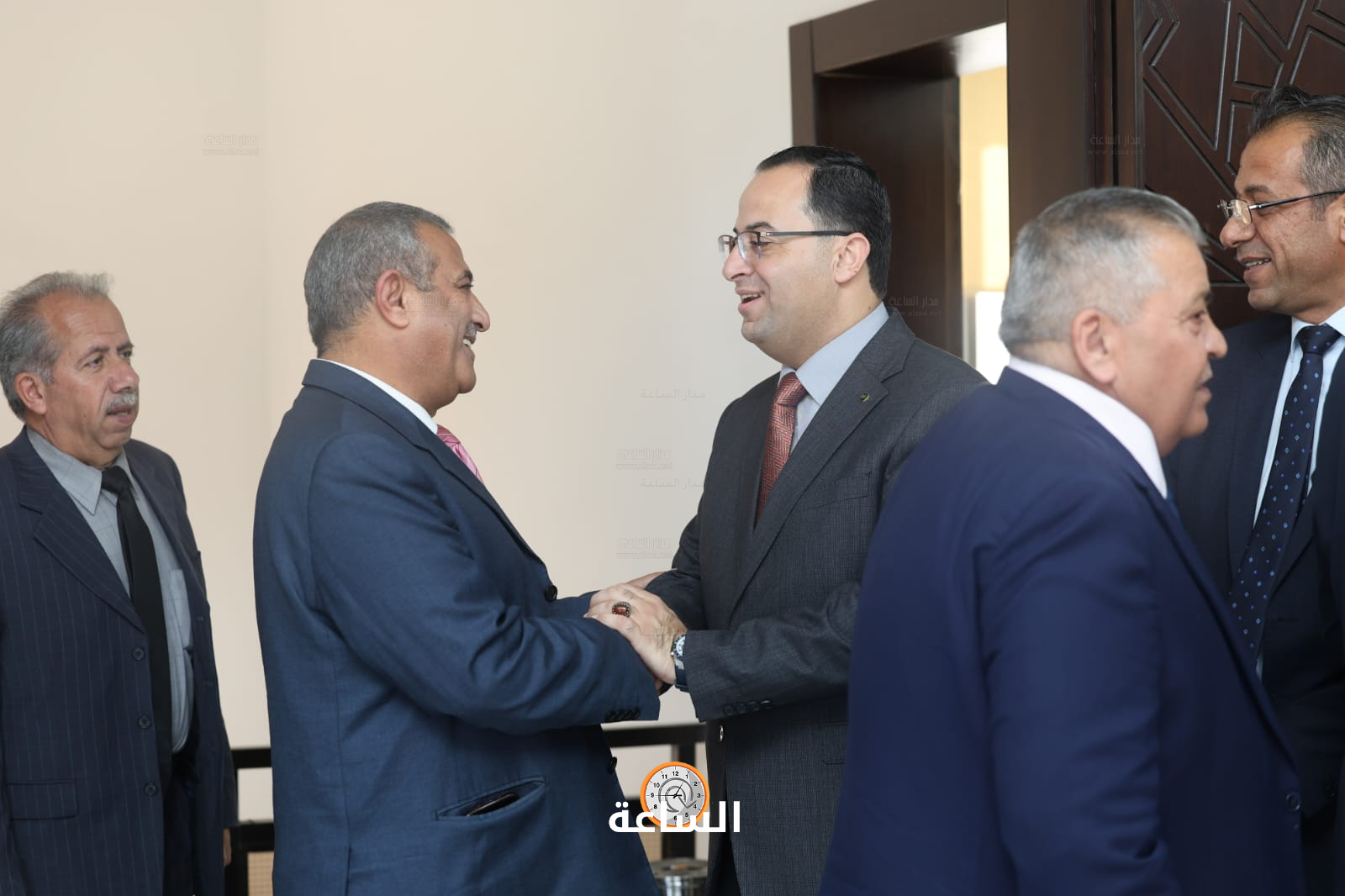 Madar Al-Saa Images 0.014538278129436533