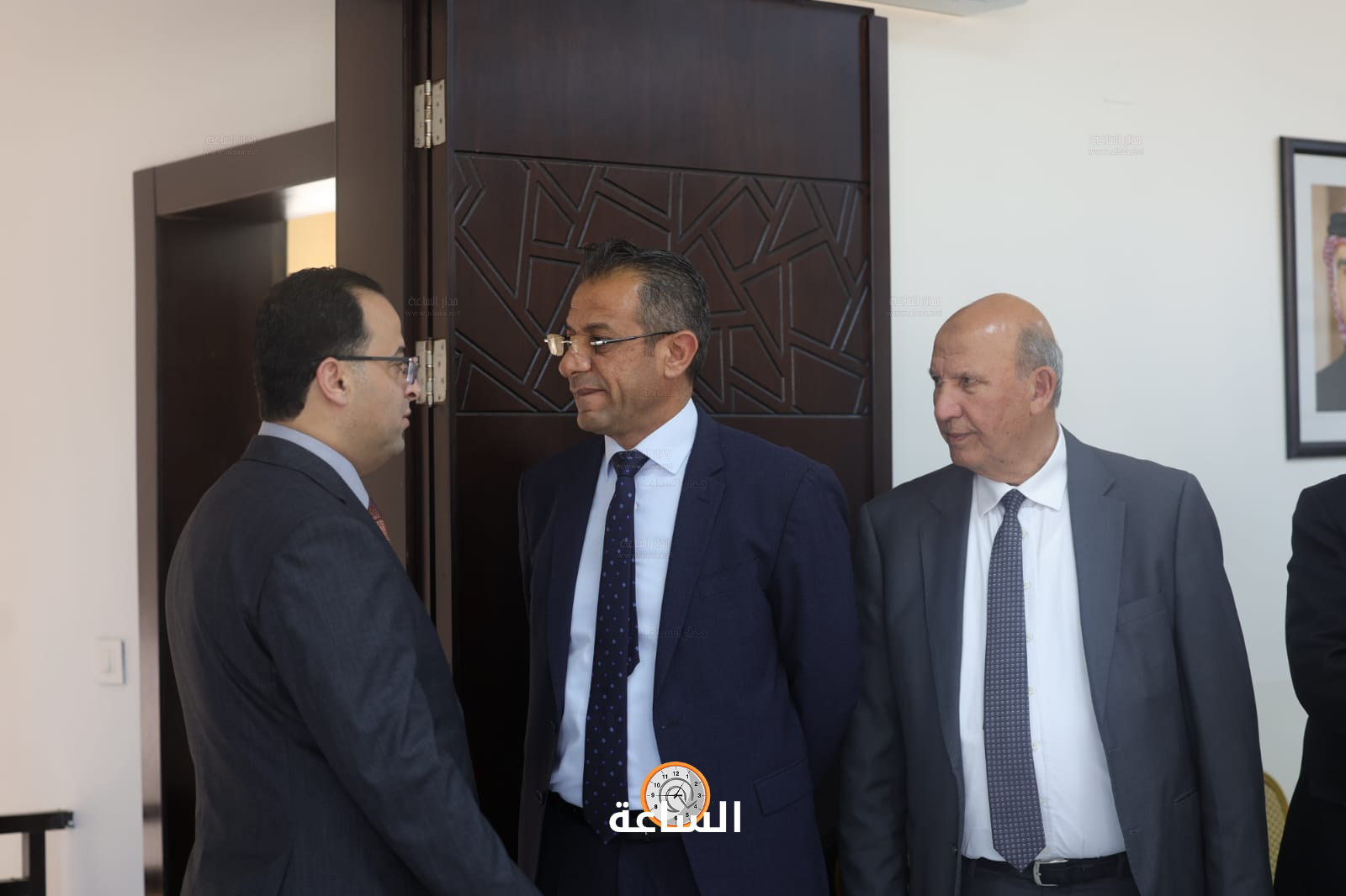 Madar Al-Saa Images 0.8665209290294713