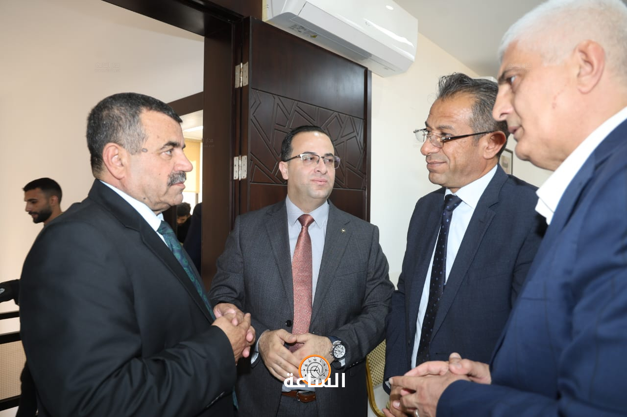 Madar Al-Saa Images 0.43101088987799596