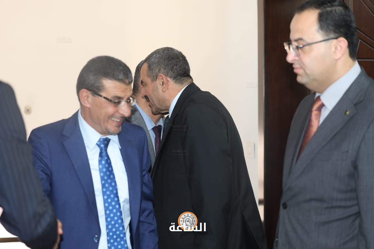 Madar Al-Saa Images 0.7399143943405315
