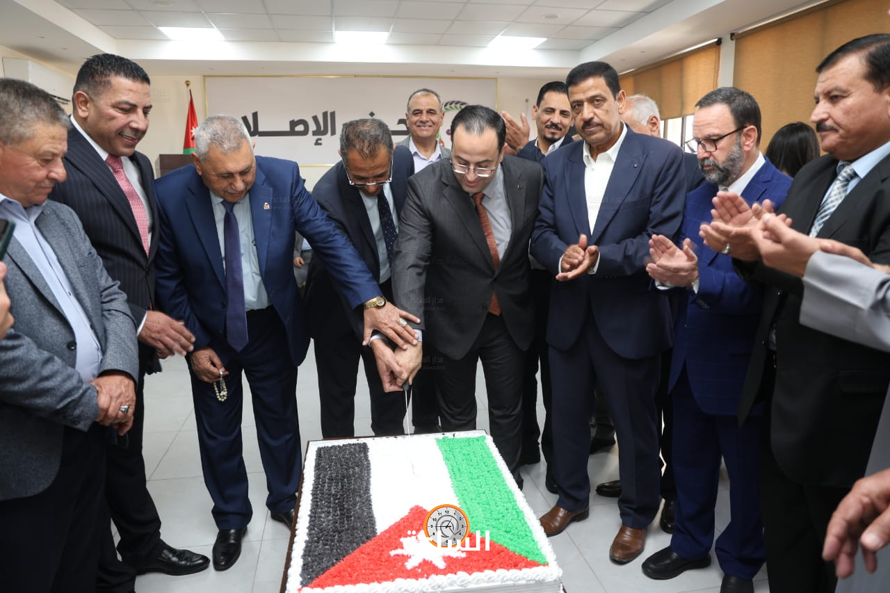 Madar Al-Saa Images 0.03149747766903266