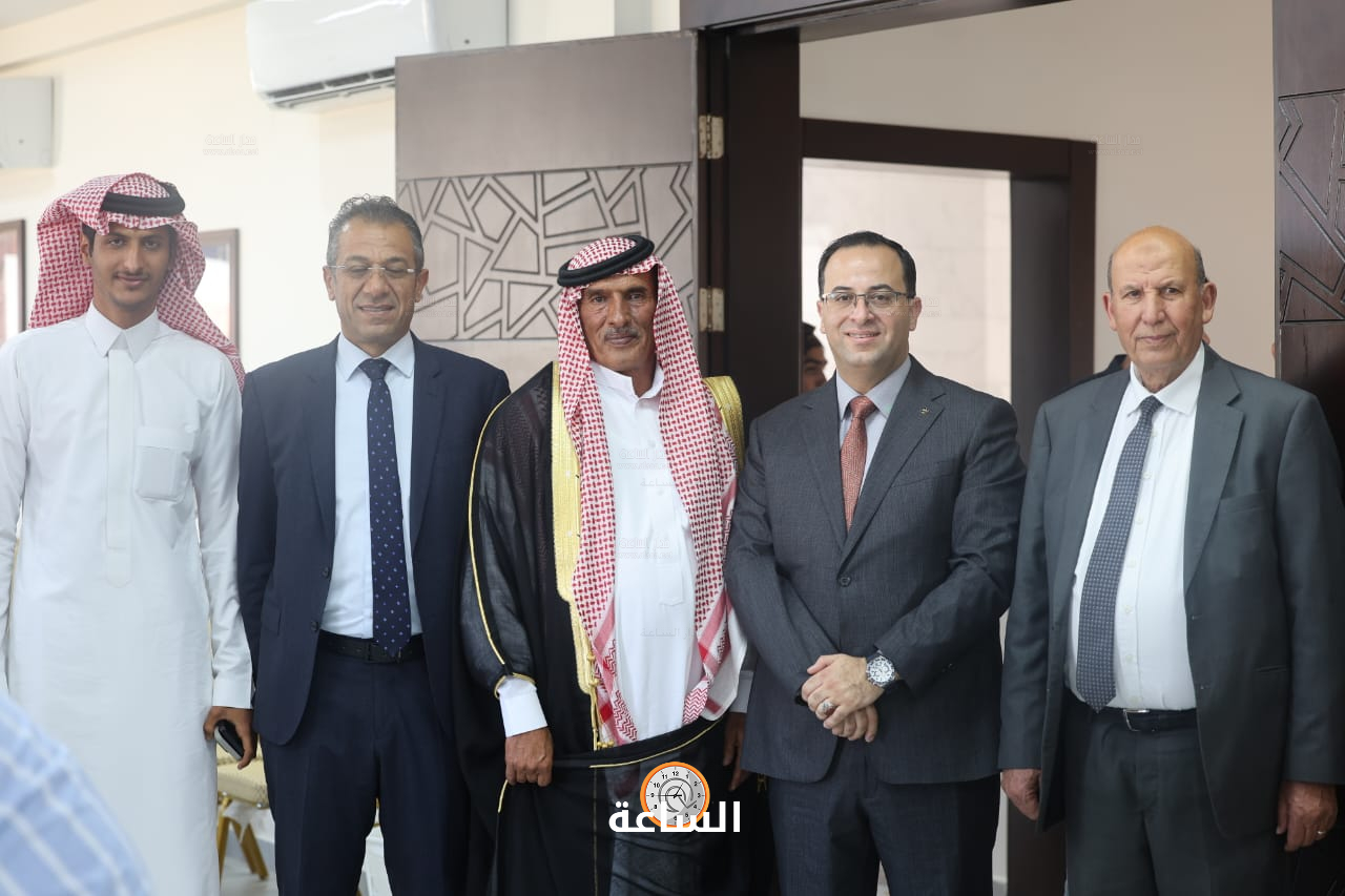 Madar Al-Saa Images 0.8204868208016577