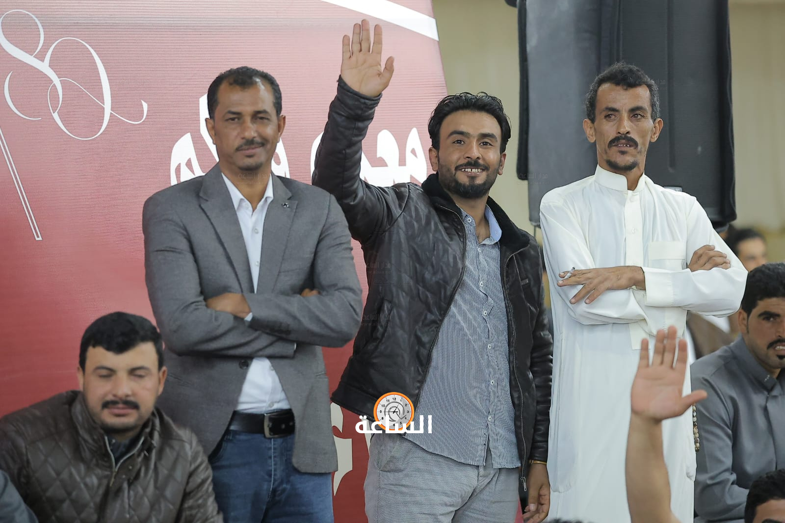 Madar Al-Saa Images 0.98151596172534